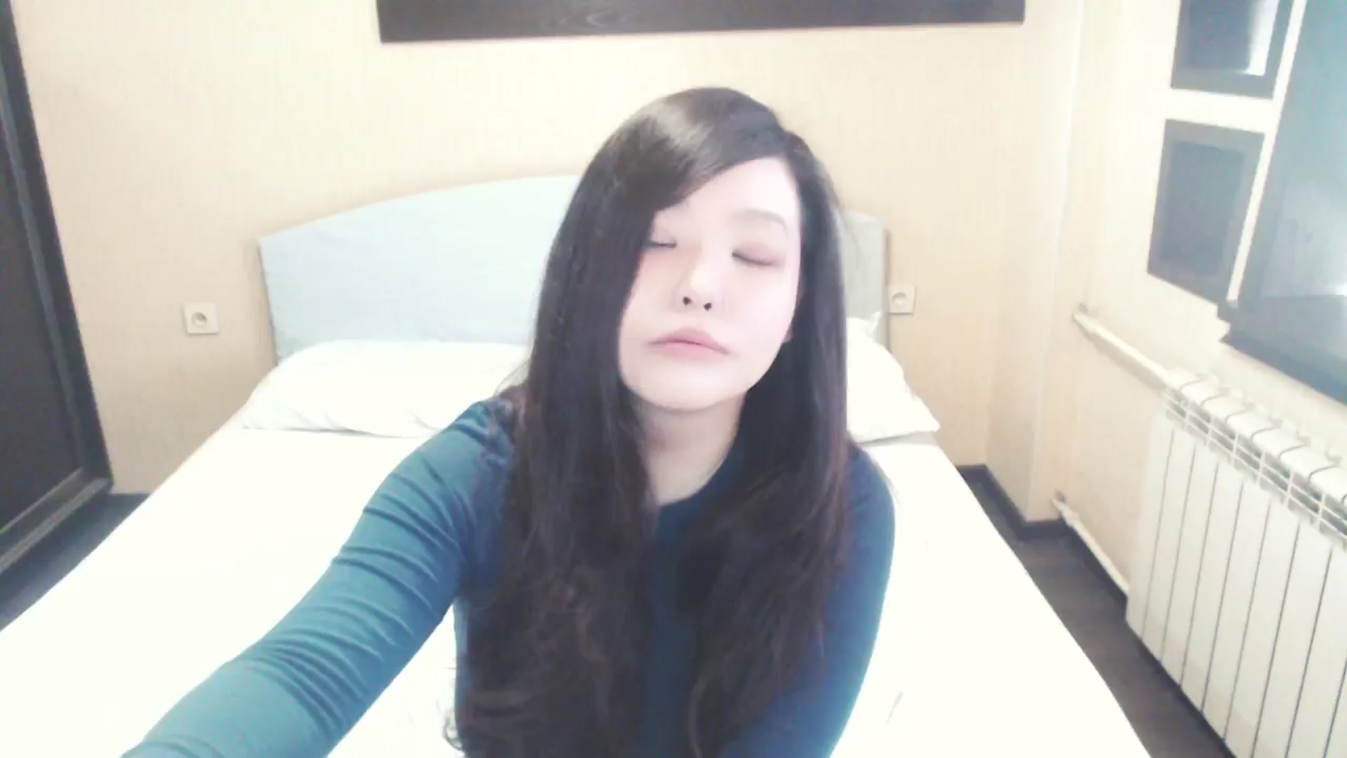 Gallery image thumbnail from AmaiSan's myfreecams stream on, 01/02/2026, 05:44 image 1 of 20