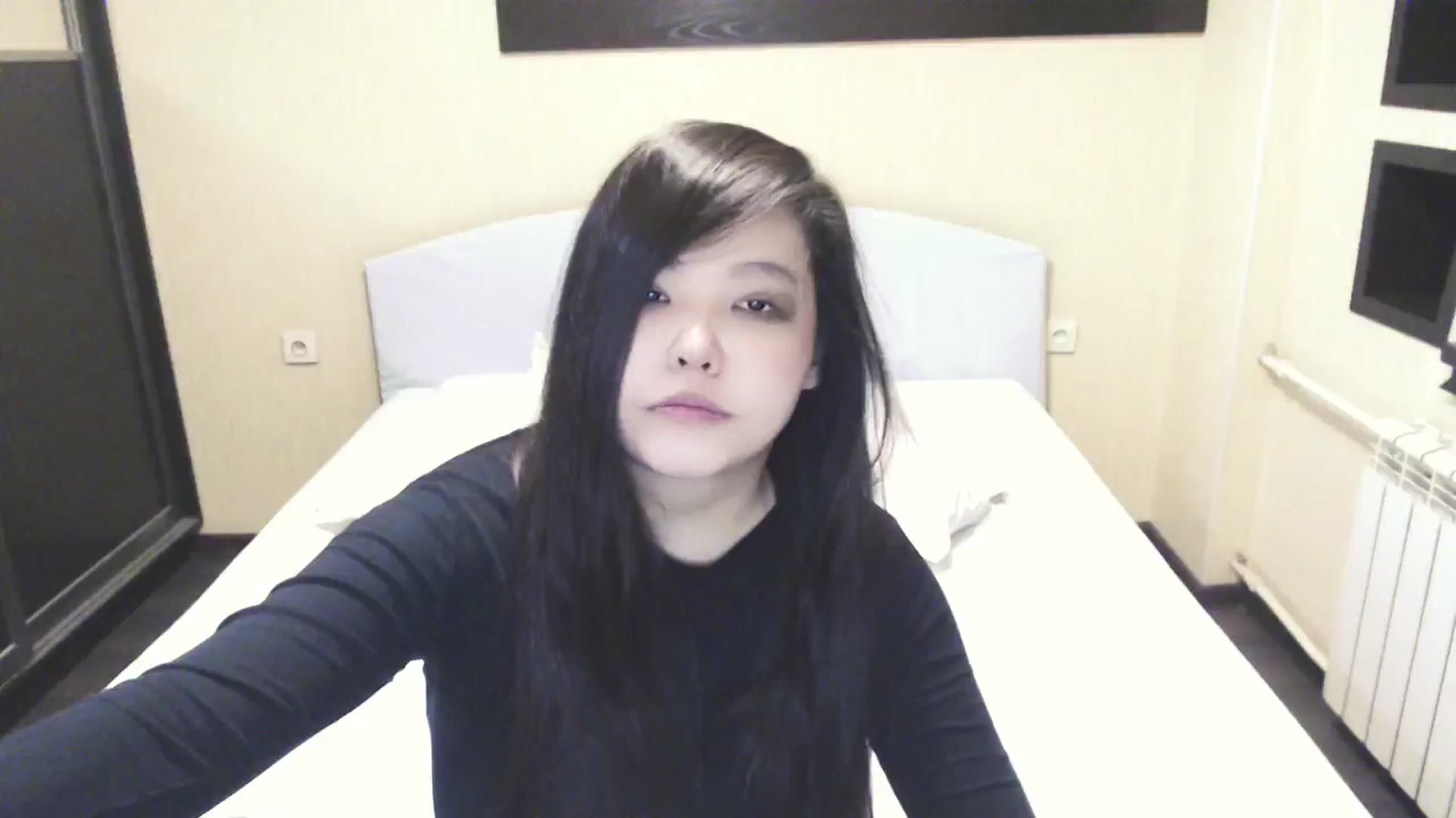 Gallery image thumbnail from AmaiSan's myfreecams stream on, 01/04/2026, 20:23 image 17 of 20