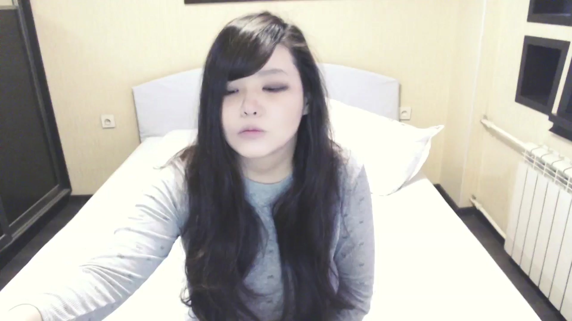 Gallery image thumbnail from AmaiSan's myfreecams stream on, 01/05/2026, 07:38 image 1 of 20