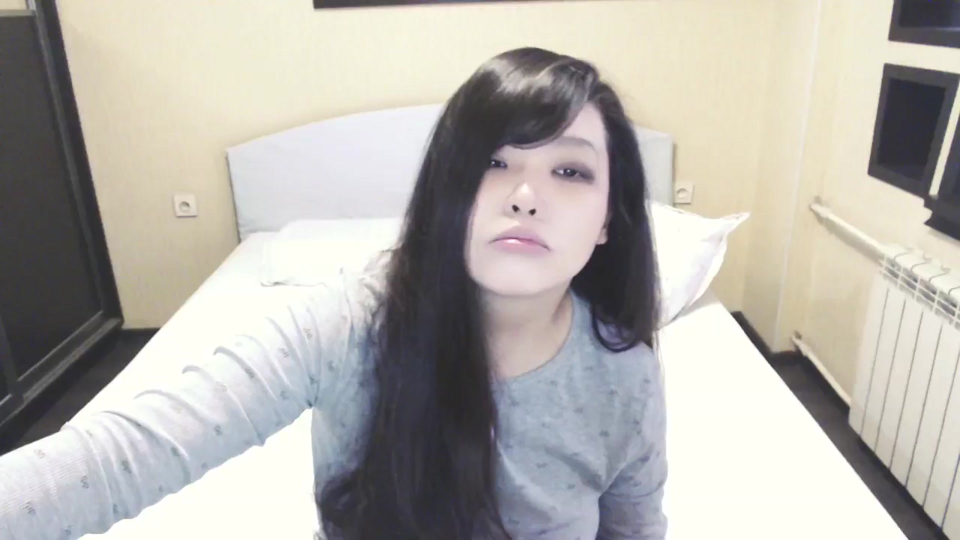 Gallery image thumbnail from AmaiSan's myfreecams stream on, 01/05/2026, 07:38 image 13 of 20