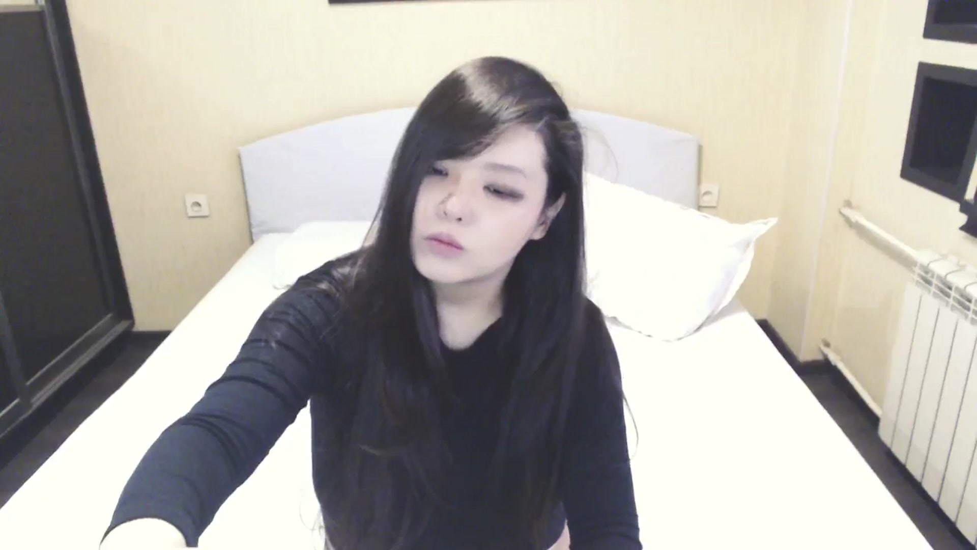 Gallery image thumbnail from AmaiSan's myfreecams stream on, 01/05/2026, 08:00 image 12 of 20