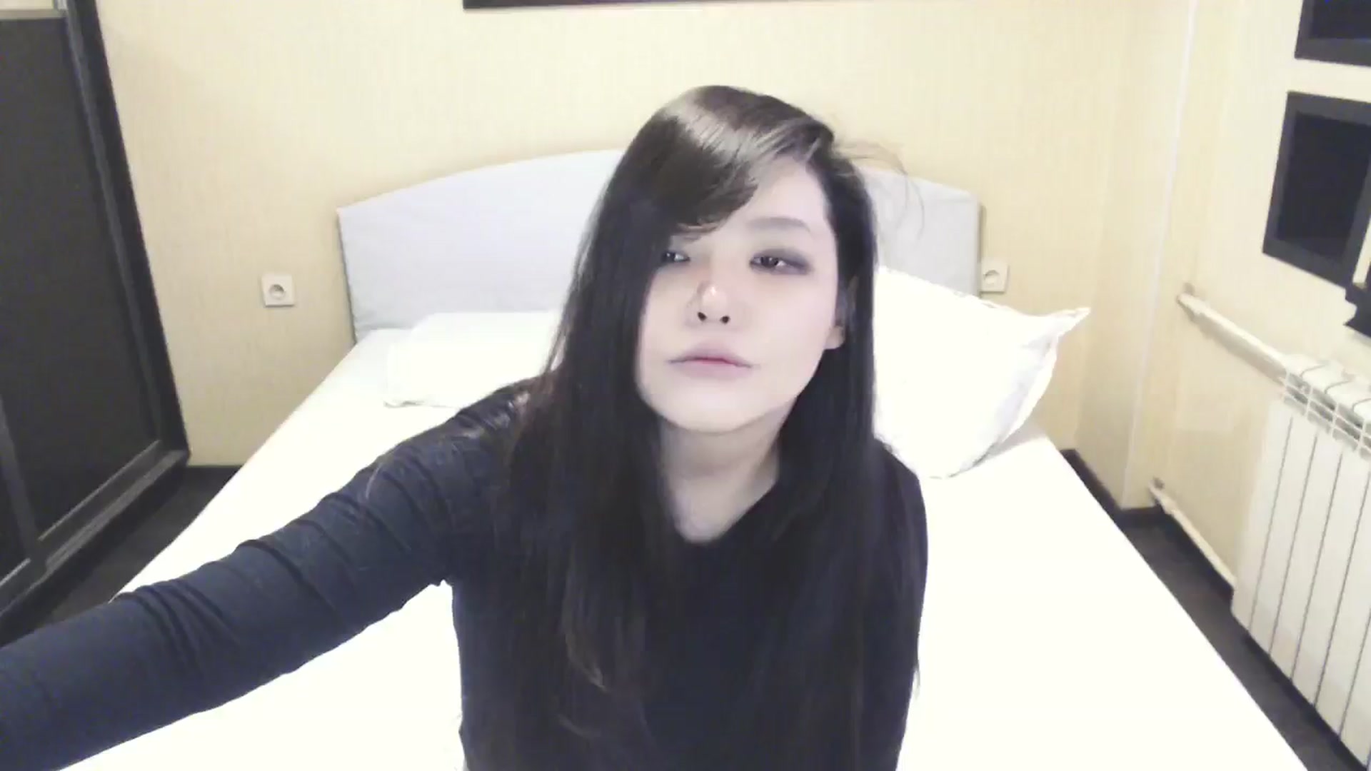 Gallery image thumbnail from AmaiSan's myfreecams stream on, 01/05/2026, 08:00 image 13 of 20
