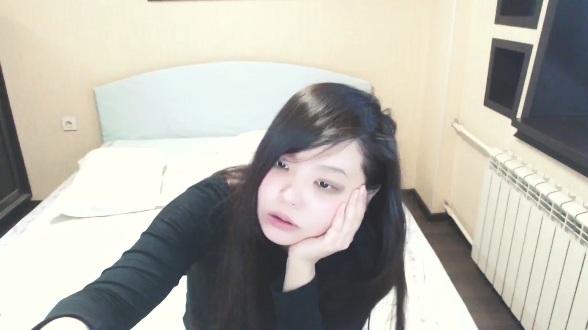 Gallery image thumbnail from AmaiSan's myfreecams stream on, 01/08/2026, 08:16 image 15 of 20