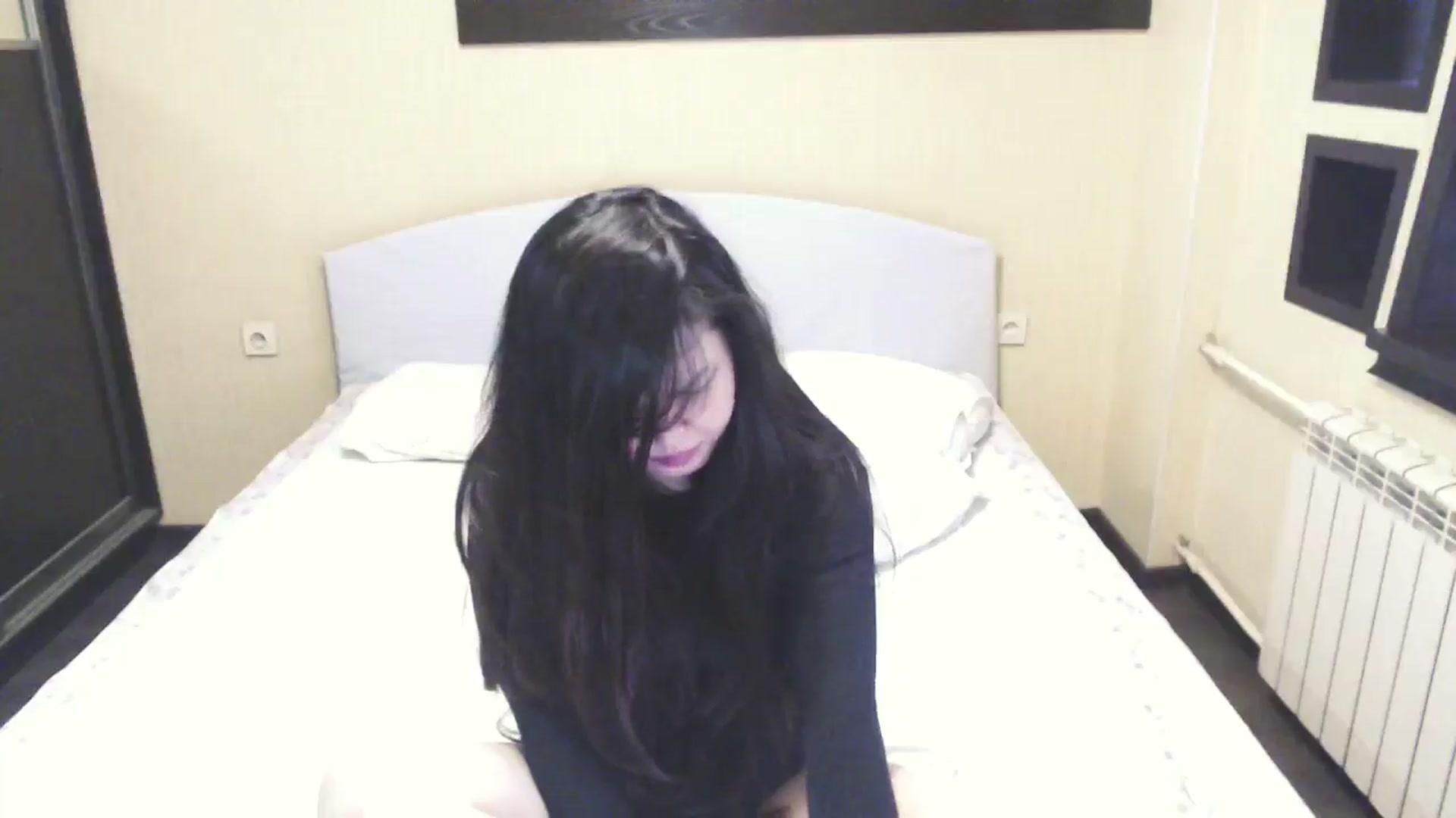 Gallery image thumbnail from AmaiSan's myfreecams stream on, 01/09/2026, 07:54 image 15 of 20