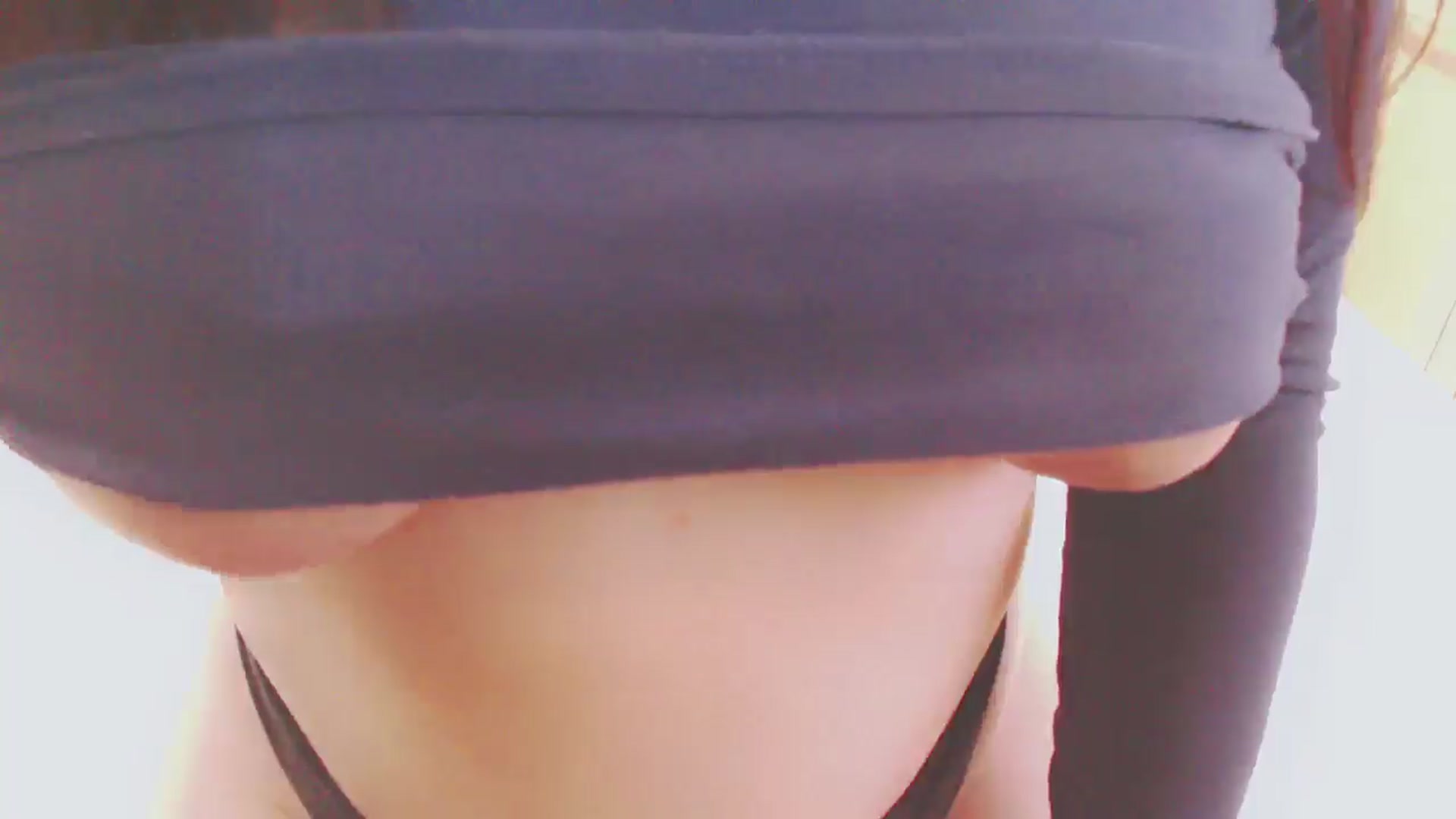 Gallery image thumbnail from AmaiSan's myfreecams stream on, 01/11/2026, 09:11 image 4 of 20