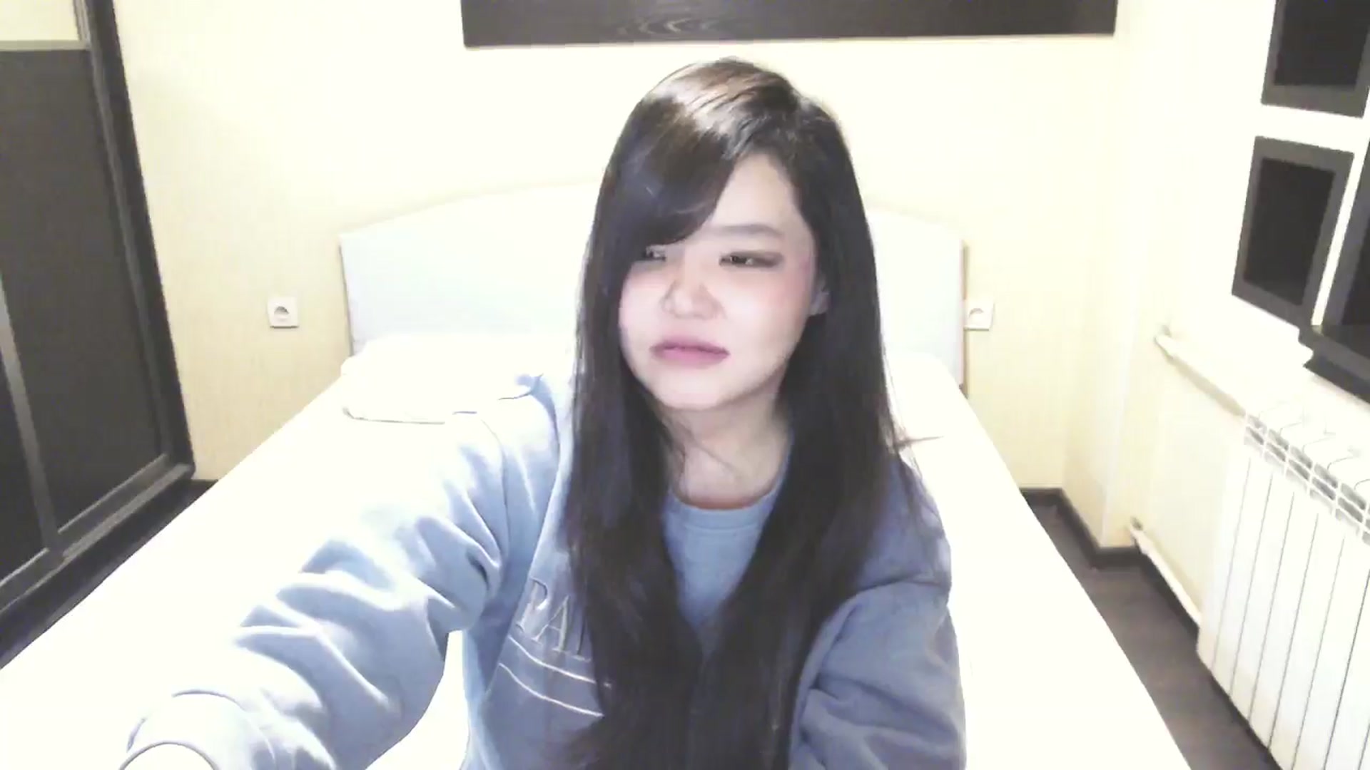 Gallery image thumbnail from AmaiSan's myfreecams stream on, 01/15/2026, 19:13 image 18 of 20