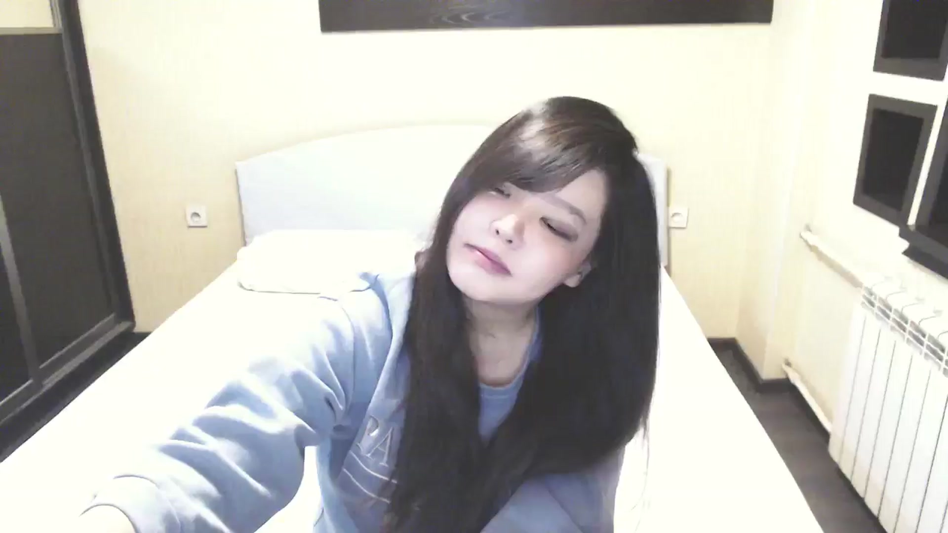 Gallery image thumbnail from AmaiSan's myfreecams stream on, 01/15/2026, 19:13 image 14 of 20