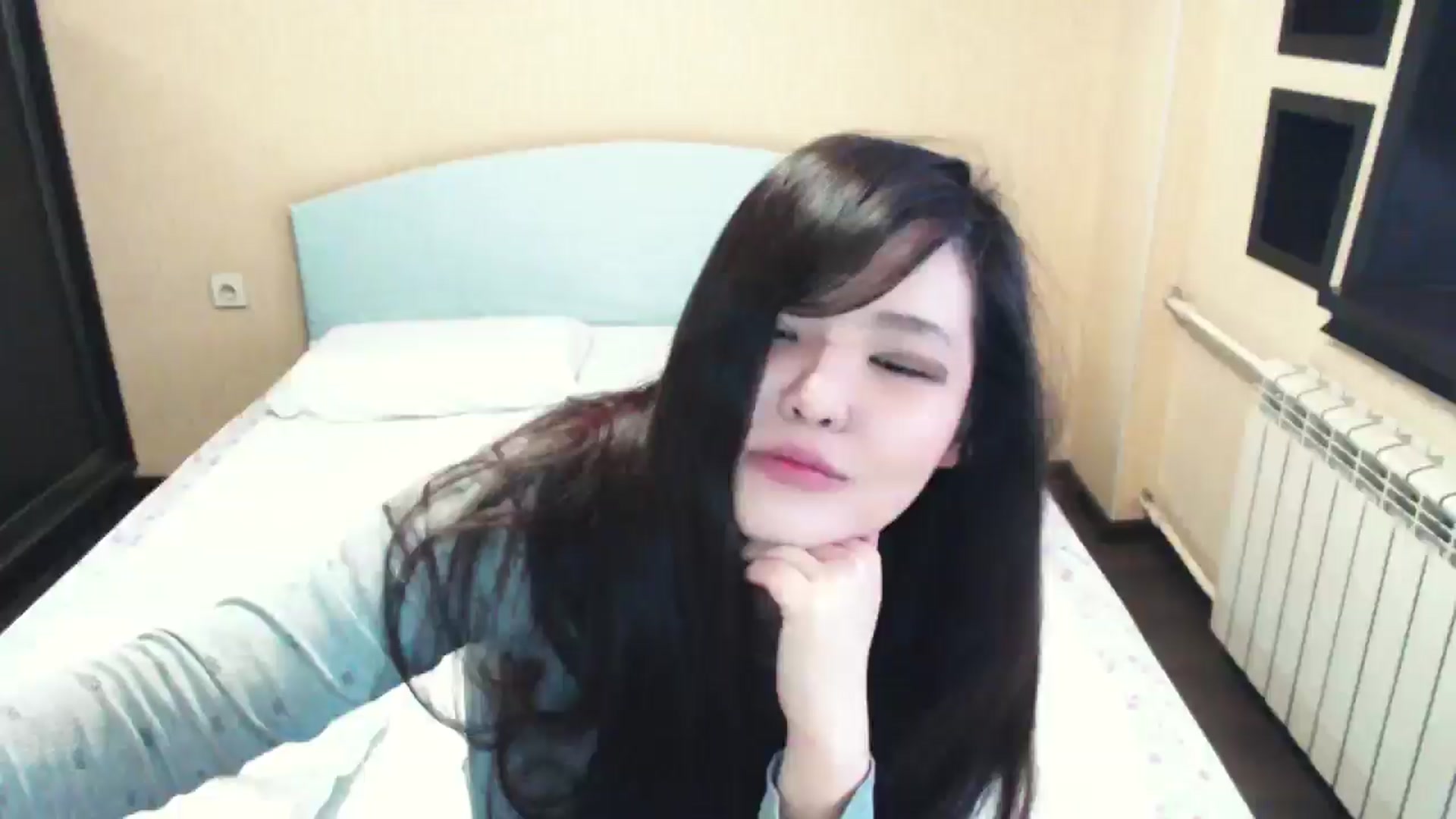 Gallery image thumbnail from AmaiSan's myfreecams stream on, 03/04/2026, 06:28 image 16 of 20