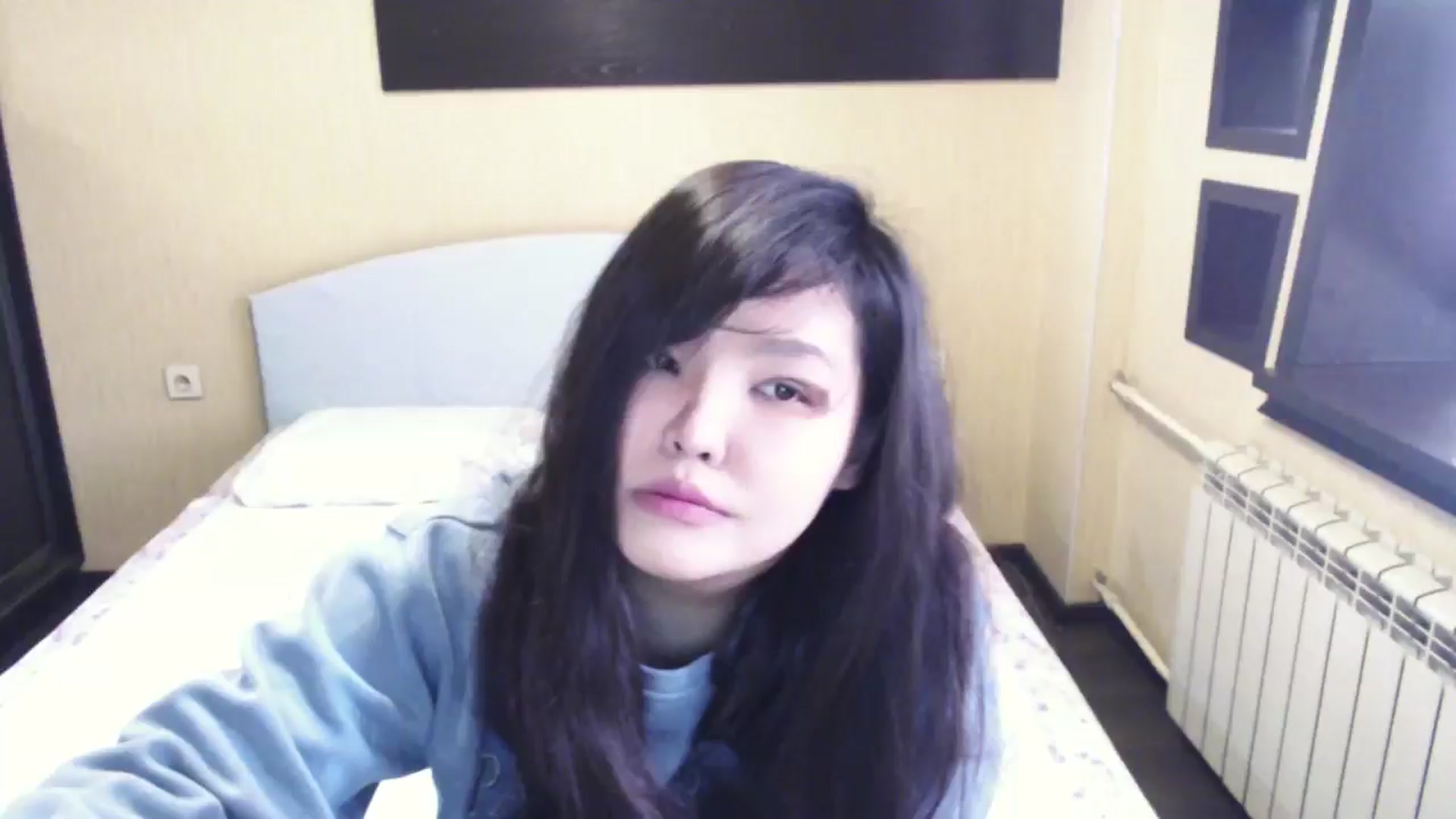 Gallery image thumbnail from AmaiSan's myfreecams stream on, 03/17/2026, 06:11 image 1 of 20