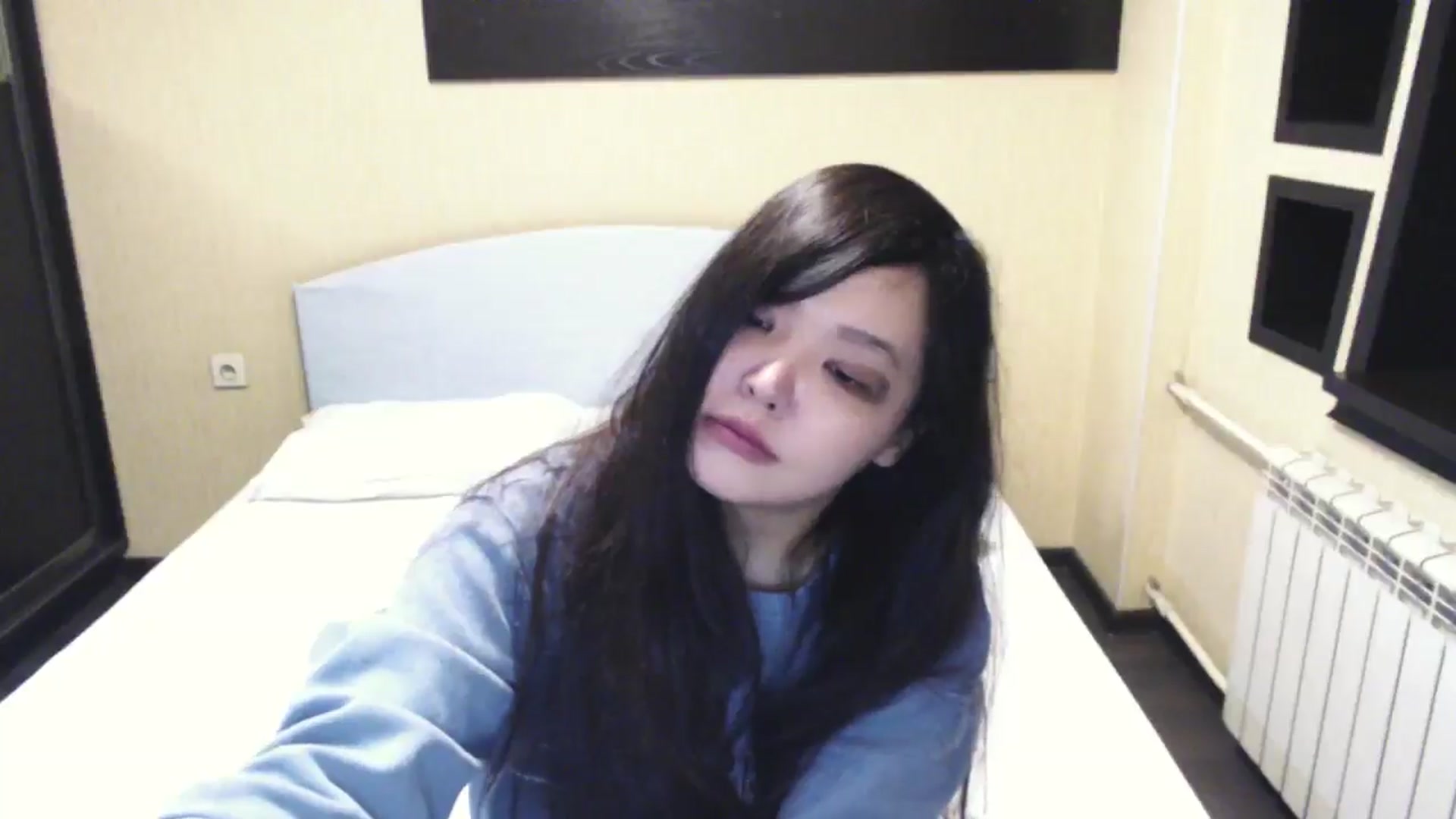 Gallery image thumbnail from AmaiSan's myfreecams stream on, 03/22/2026, 16:16 image 12 of 20