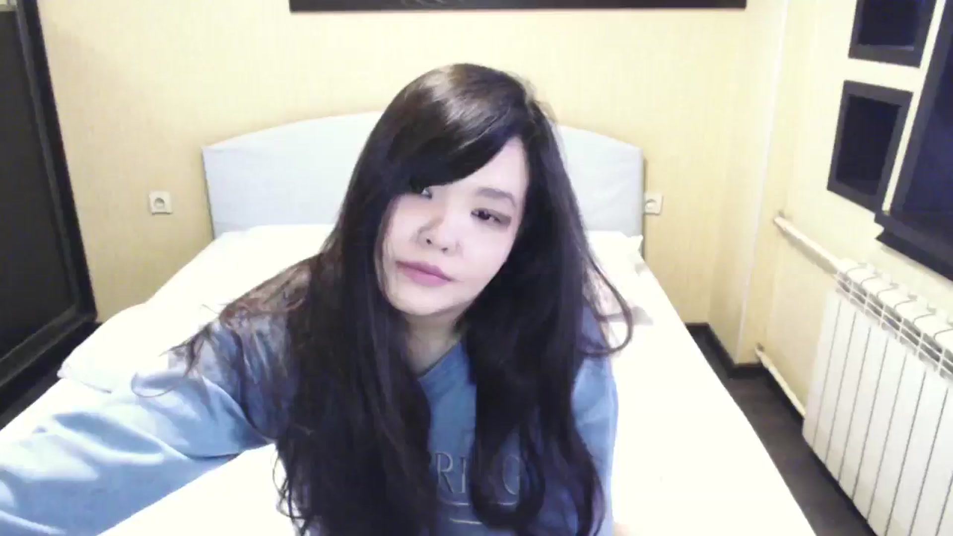 Gallery image thumbnail from AmaiSan's myfreecams stream on, 03/23/2026, 05:20 image 11 of 20