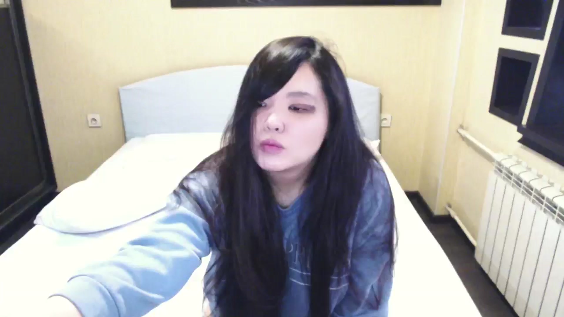 Gallery image thumbnail from AmaiSan's myfreecams stream on, 03/23/2026, 05:20 image 14 of 20