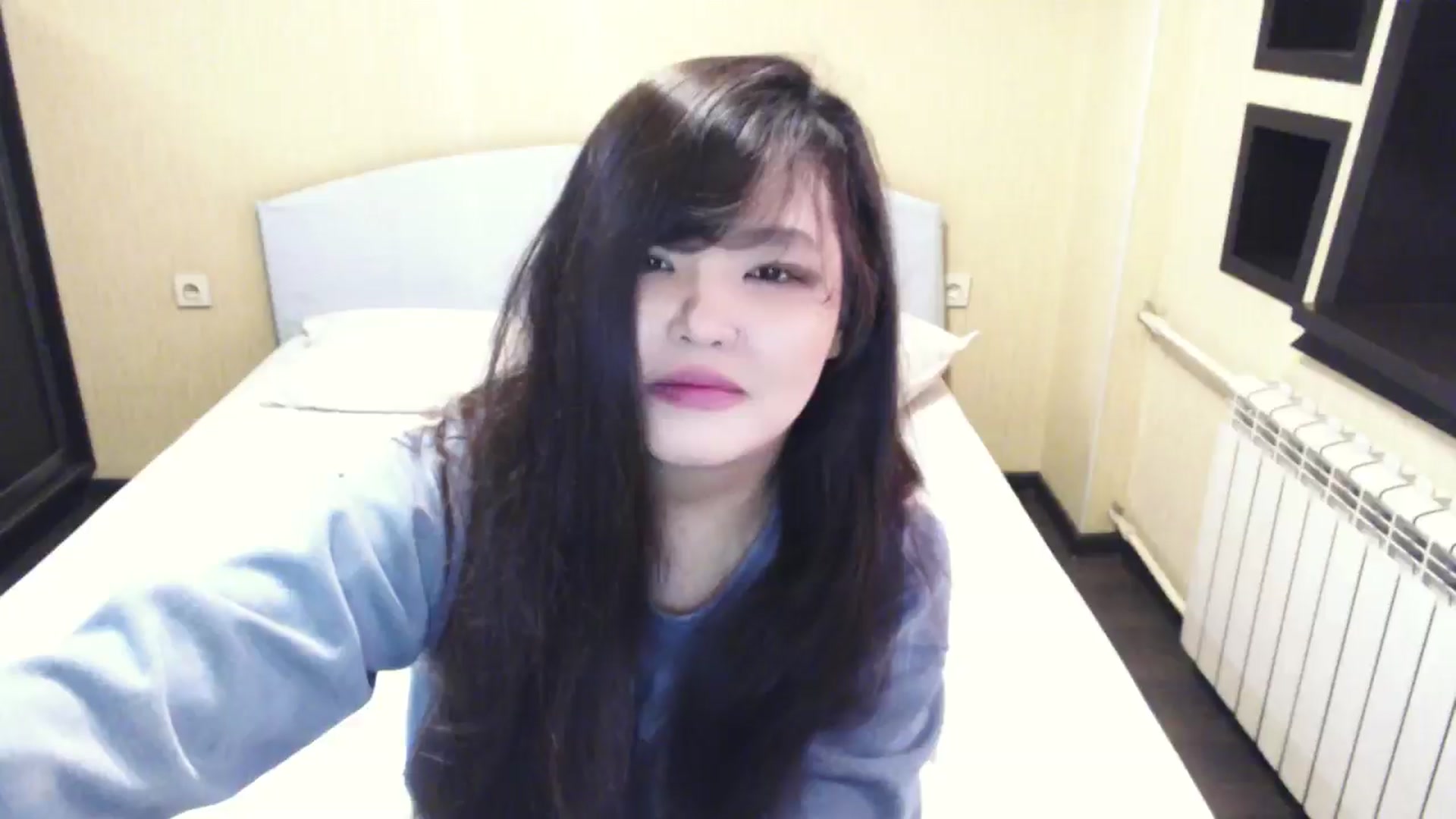 Gallery image thumbnail from AmaiSan's myfreecams stream on, 04/06/2026, 01:20 image 6 of 20