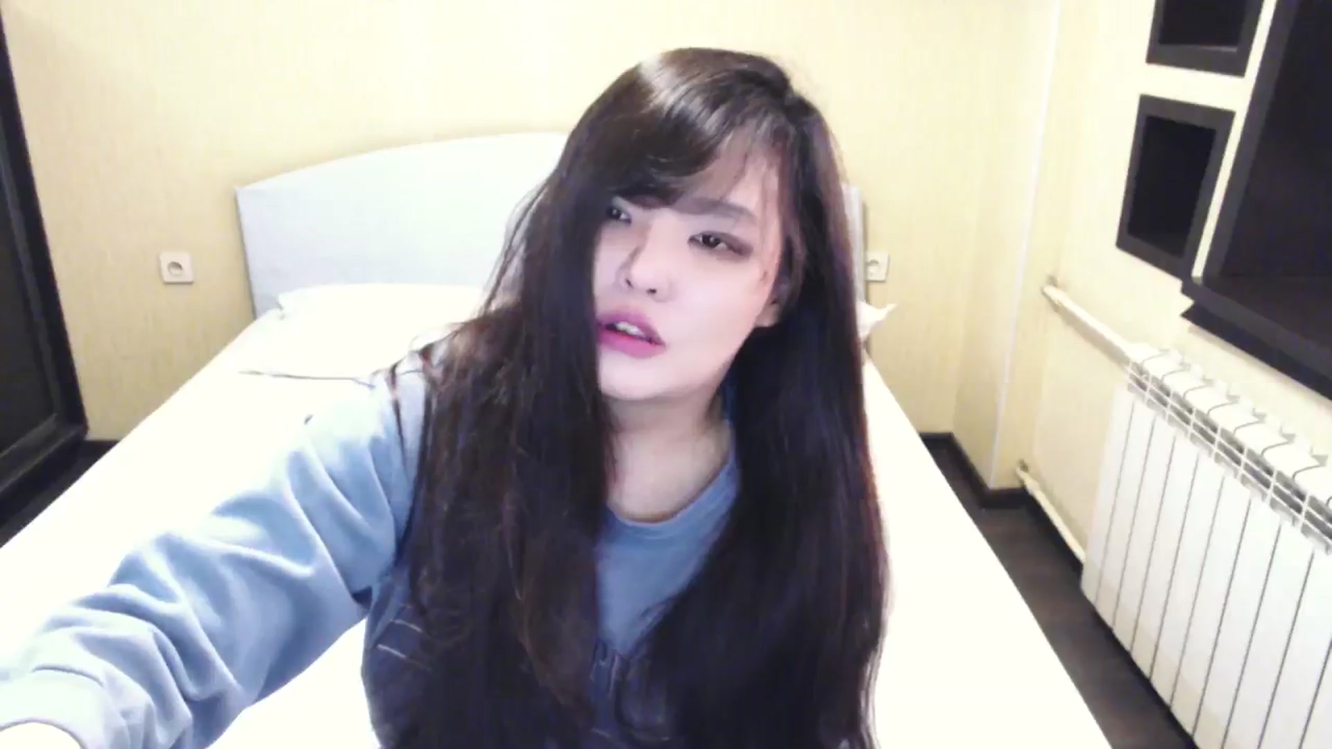 Gallery image thumbnail from AmaiSan's myfreecams stream on, 04/06/2026, 01:20 image 7 of 20