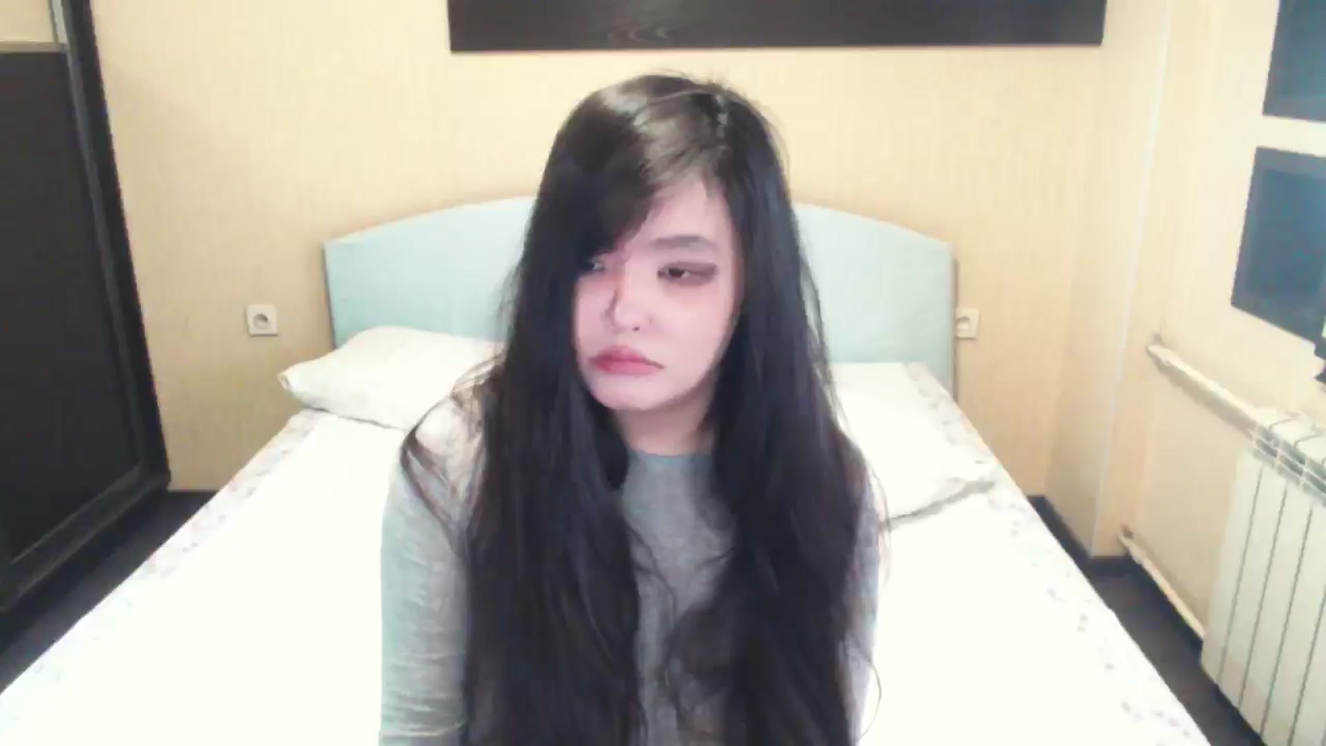 Gallery image thumbnail from AmaiSan's myfreecams stream on, 04/15/2026, 05:39 image 3 of 20