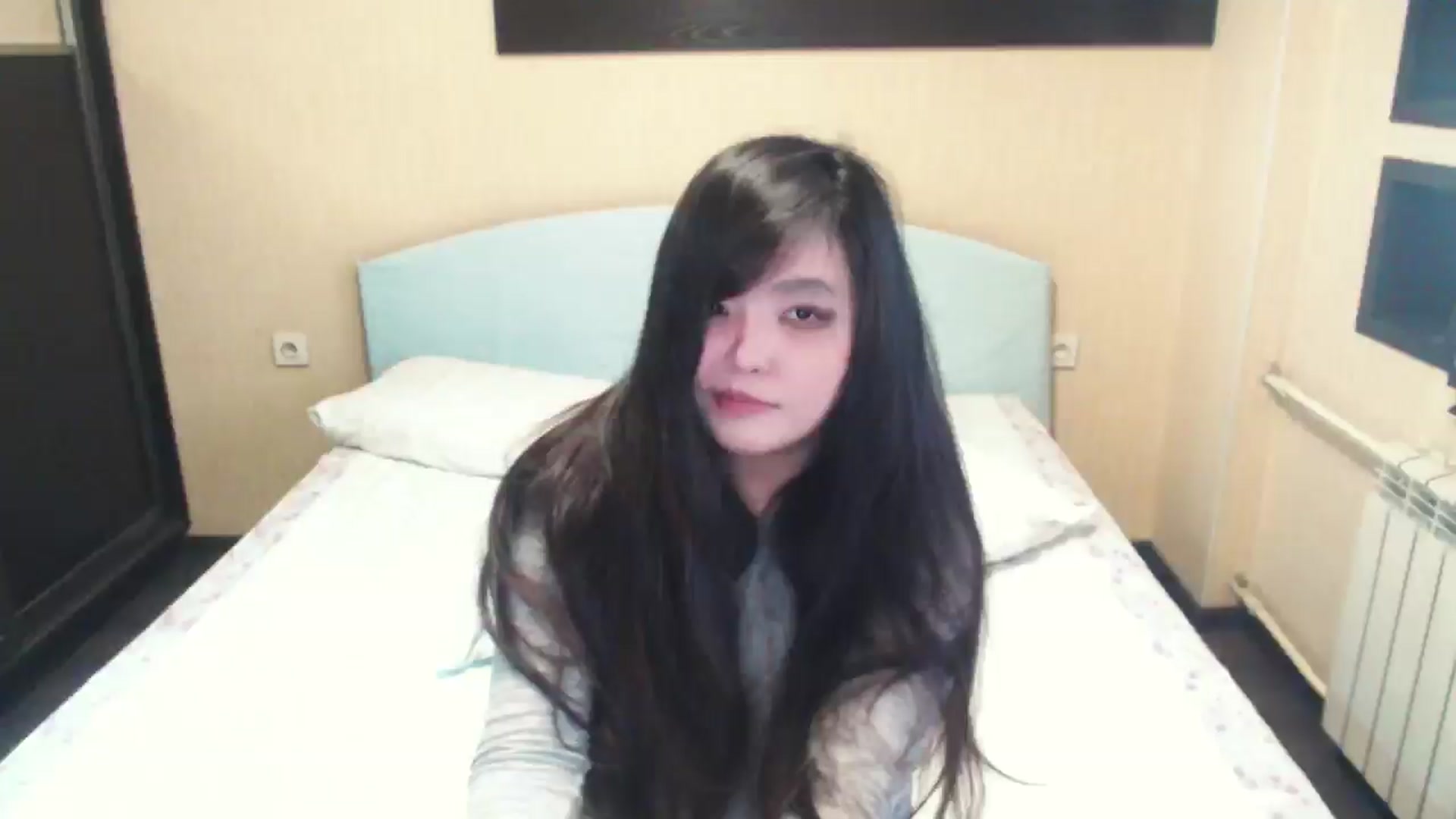Gallery image thumbnail from AmaiSan's myfreecams stream on, 04/15/2026, 05:39 image 15 of 20
