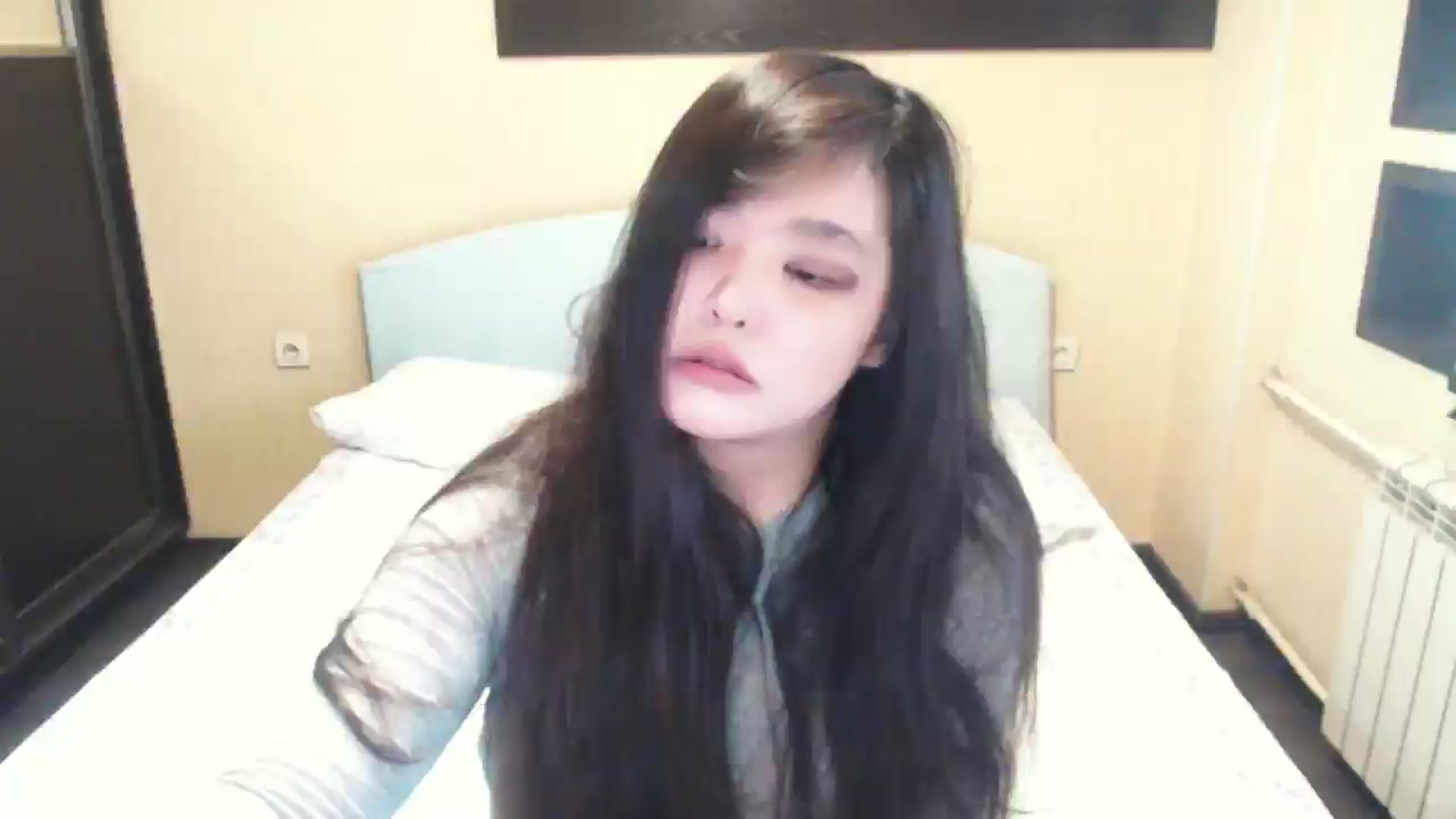Gallery image thumbnail from AmaiSan's myfreecams stream on, 04/15/2026, 05:39 image 20 of 20