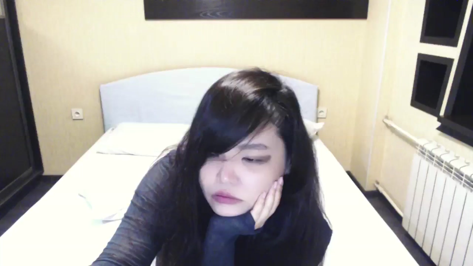 Gallery image thumbnail from AmaiSan's myfreecams stream on, 04/18/2026, 16:38 image 8 of 20