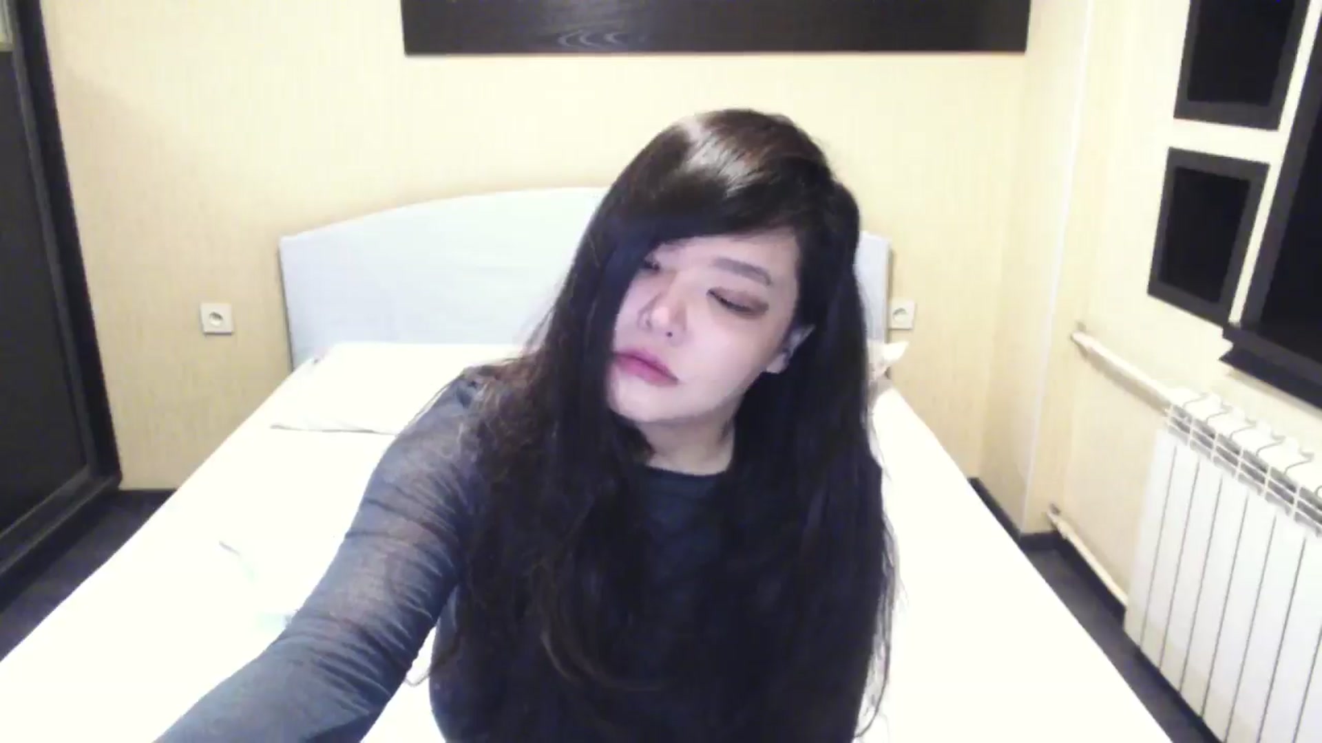 Gallery image thumbnail from AmaiSan's myfreecams stream on, 04/18/2026, 16:38 image 10 of 20