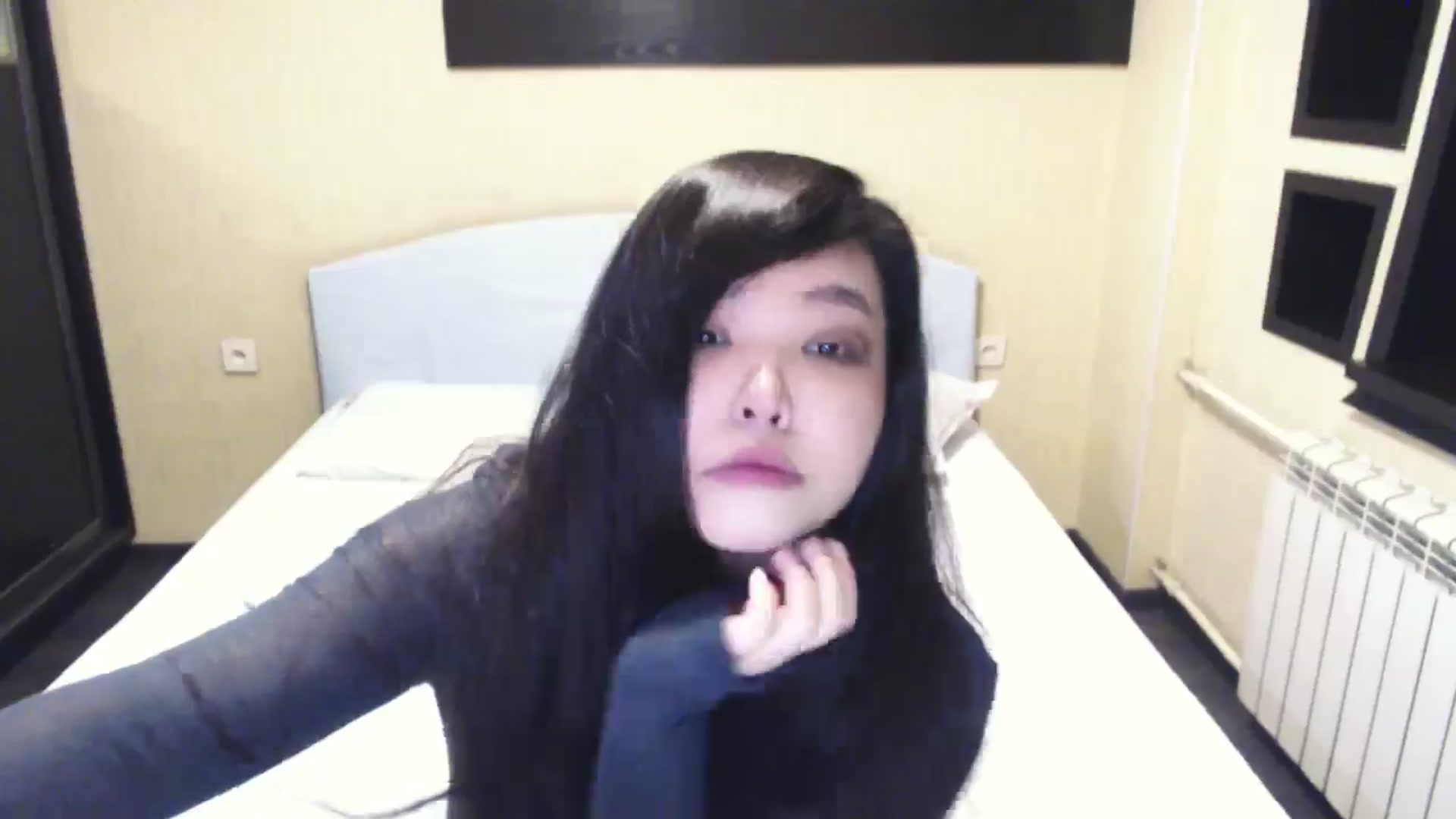Gallery image thumbnail from AmaiSan's myfreecams stream on, 04/18/2026, 16:38 image 9 of 20