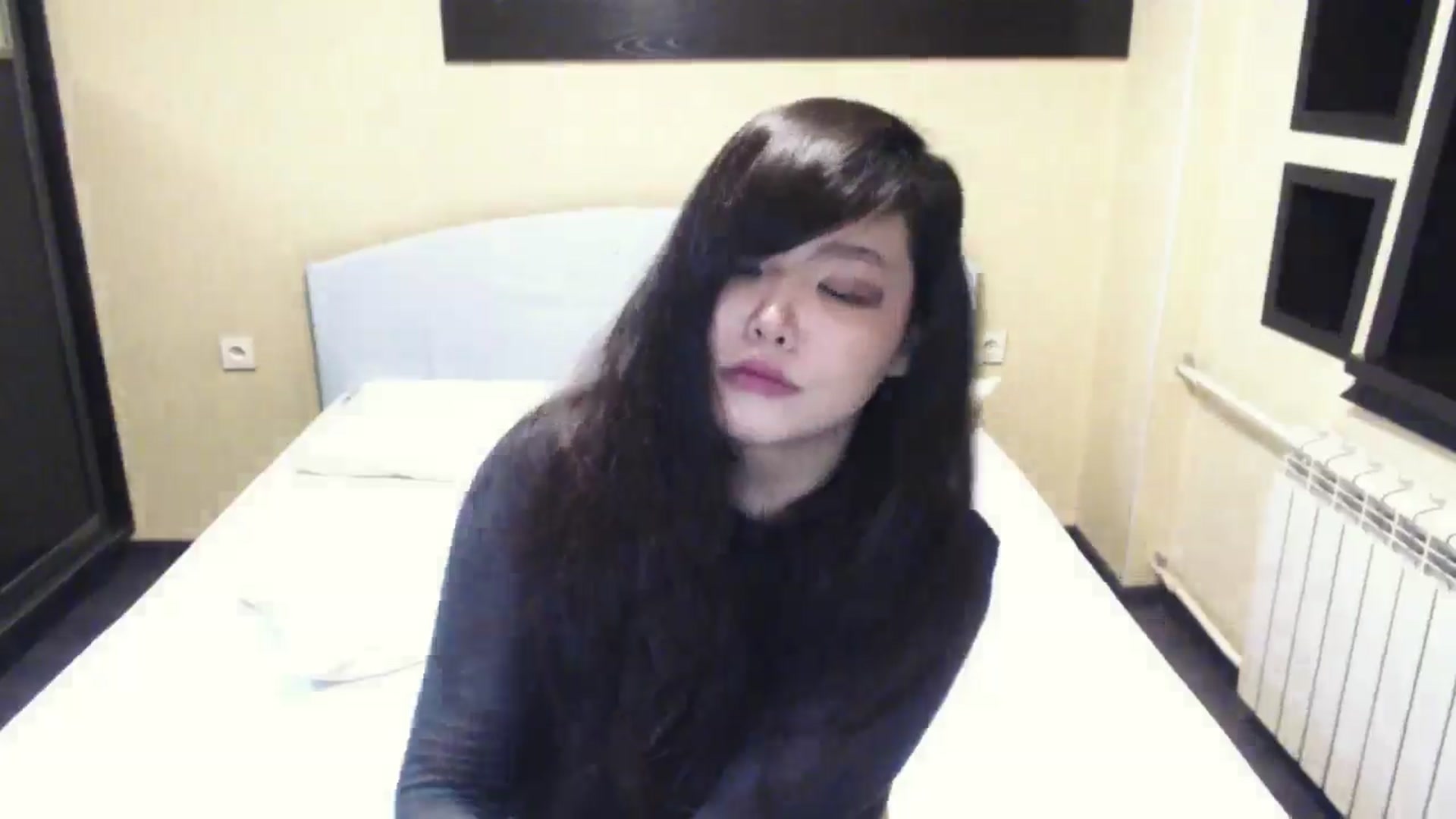 Gallery image thumbnail from AmaiSan's myfreecams stream on, 04/18/2026, 16:38 image 7 of 20