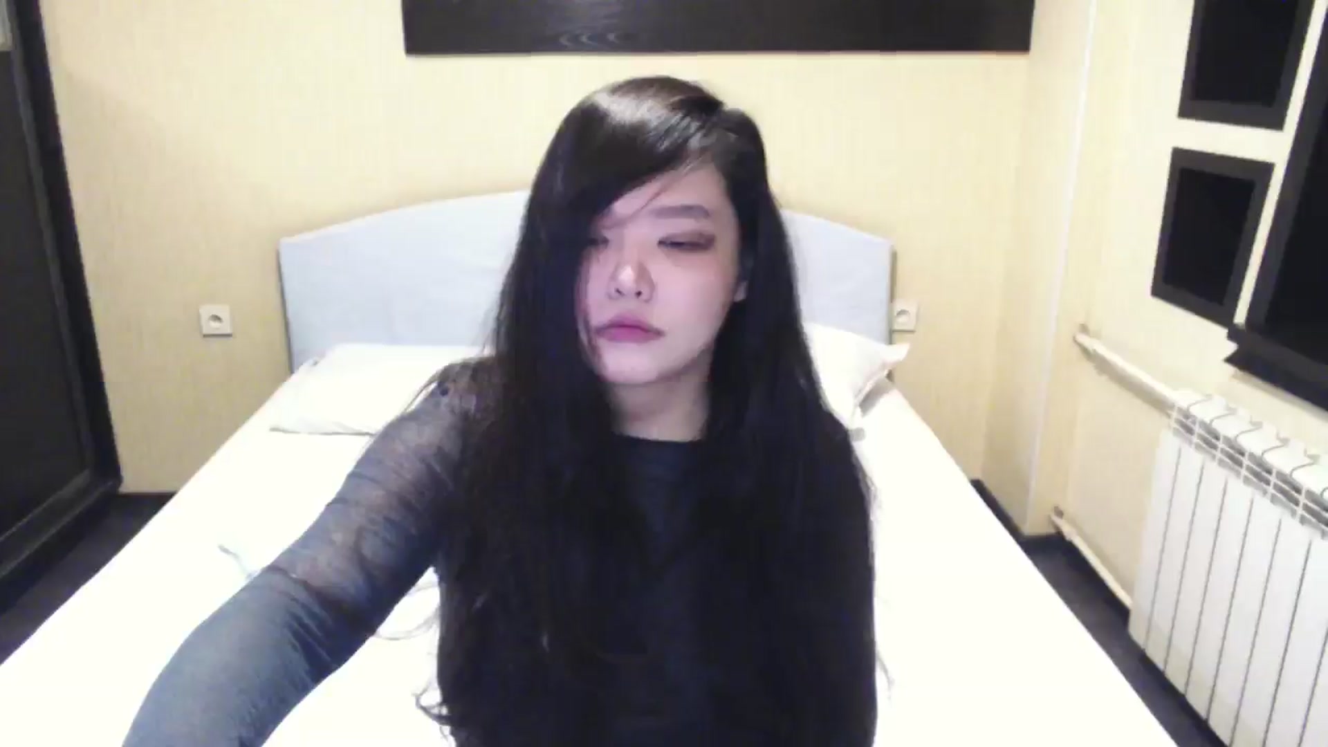 Gallery image thumbnail from AmaiSan's myfreecams stream on, 04/18/2026, 16:38 image 6 of 20