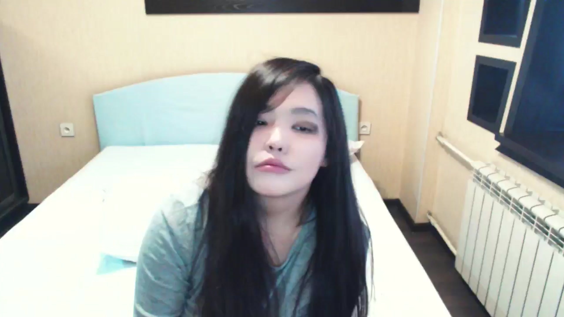 Gallery image thumbnail from AmaiSan's myfreecams stream on, 04/20/2026, 06:53 image 9 of 20