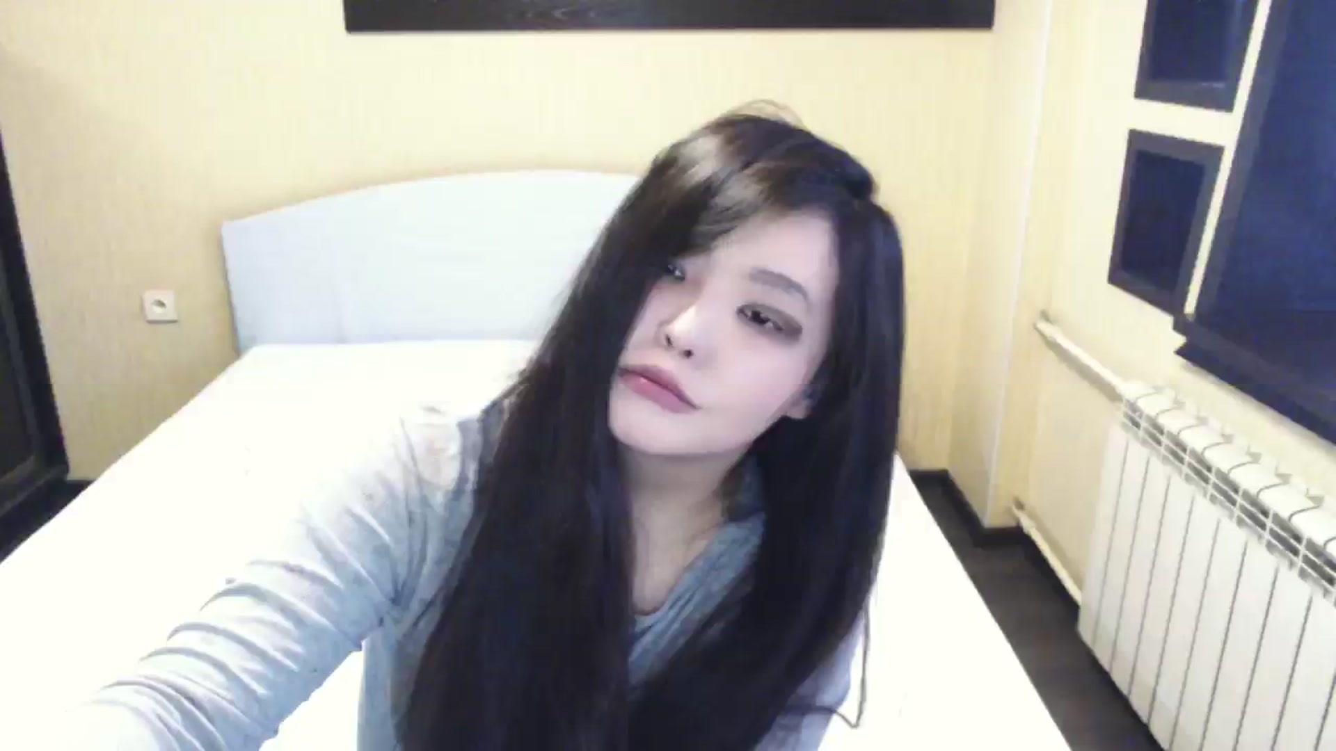 Gallery image thumbnail from AmaiSan's myfreecams stream on, 04/20/2026, 06:53 image 8 of 20