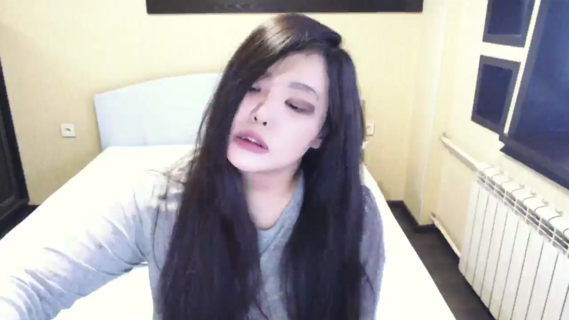 Gallery image thumbnail from AmaiSan's myfreecams stream on, 04/20/2026, 06:53 image 5 of 20