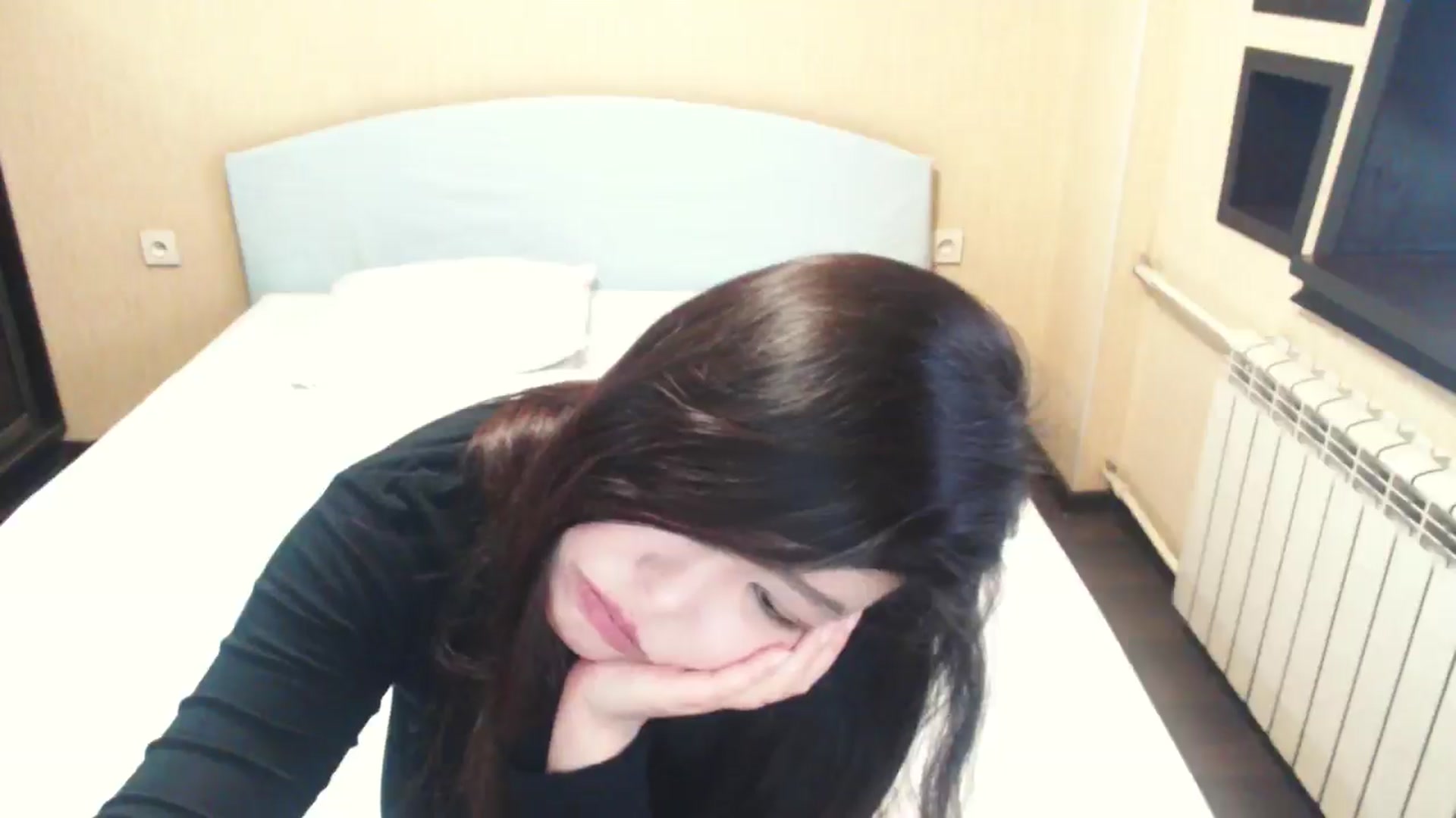 Gallery image thumbnail from AmaiSan's myfreecams stream on, 04/21/2026, 05:59 image 9 of 20