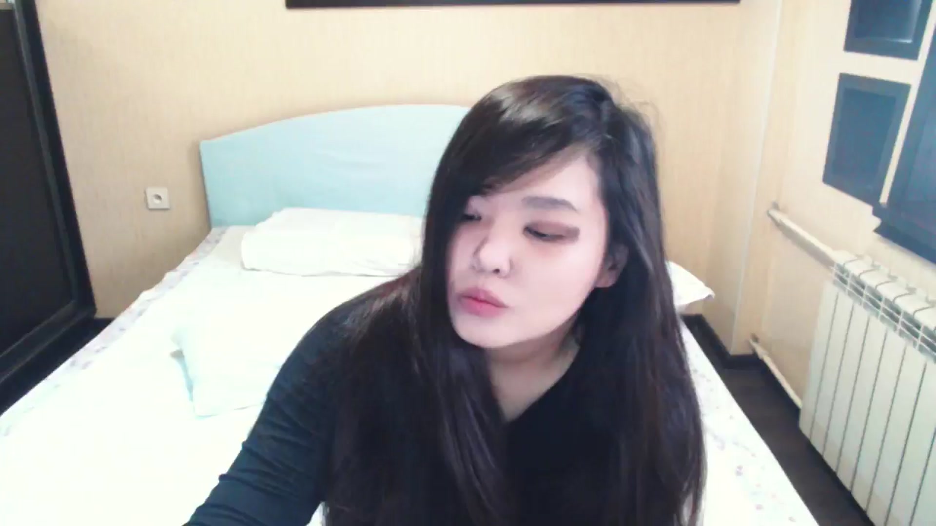 Gallery image thumbnail from AmaiSan's myfreecams stream on, 04/27/2026, 06:05 image 5 of 20
