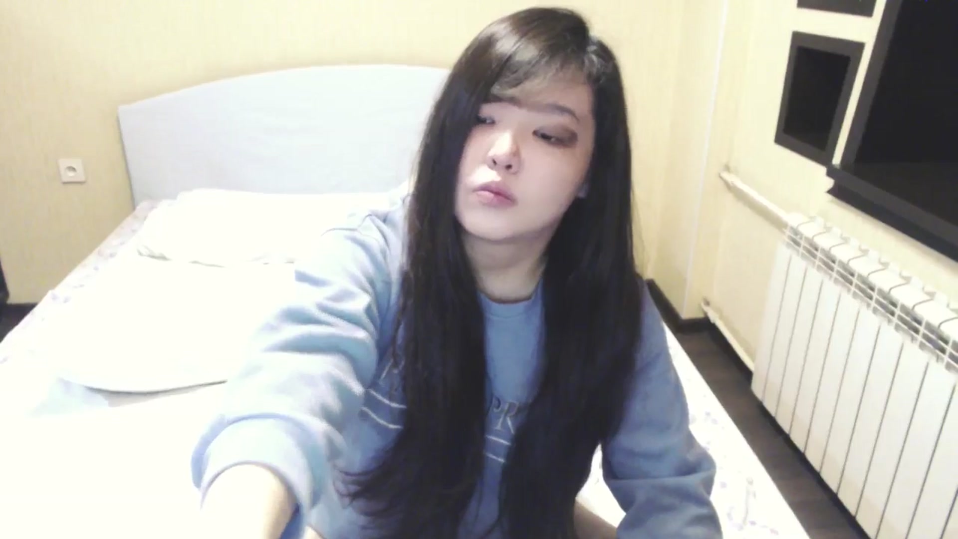 Gallery image thumbnail from AmaiSan's myfreecams stream on, 05/09/2026, 19:22 image 4 of 20