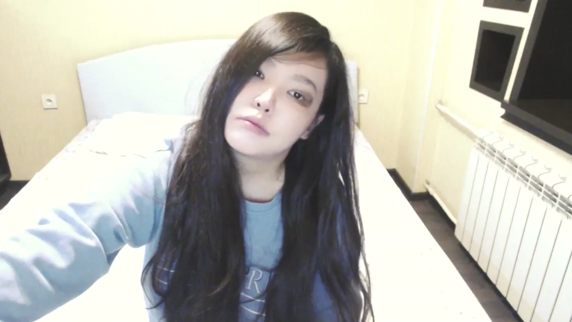 Gallery image thumbnail from AmaiSan's myfreecams stream on, 05/09/2026, 19:22 image 19 of 20
