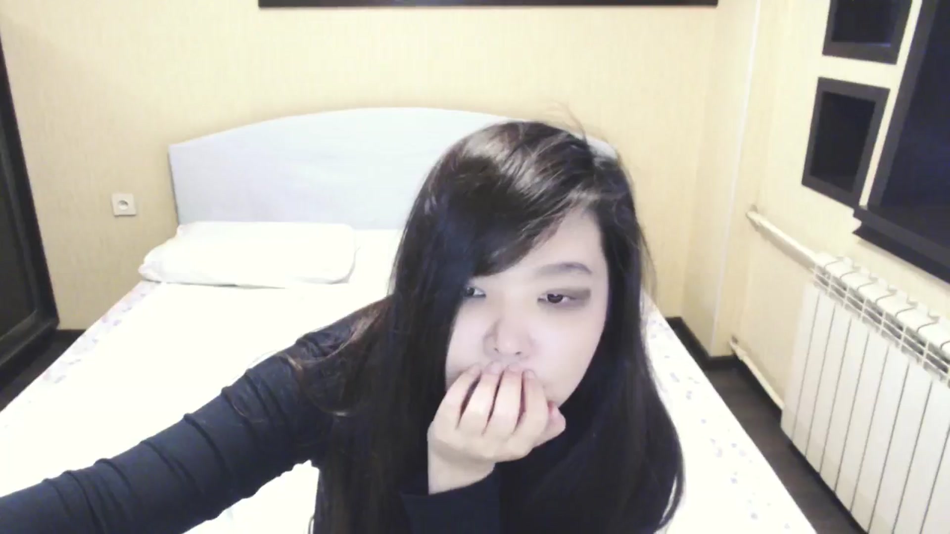 Gallery image thumbnail from AmaiSan's myfreecams stream on, 05/11/2026, 05:13 image 5 of 20