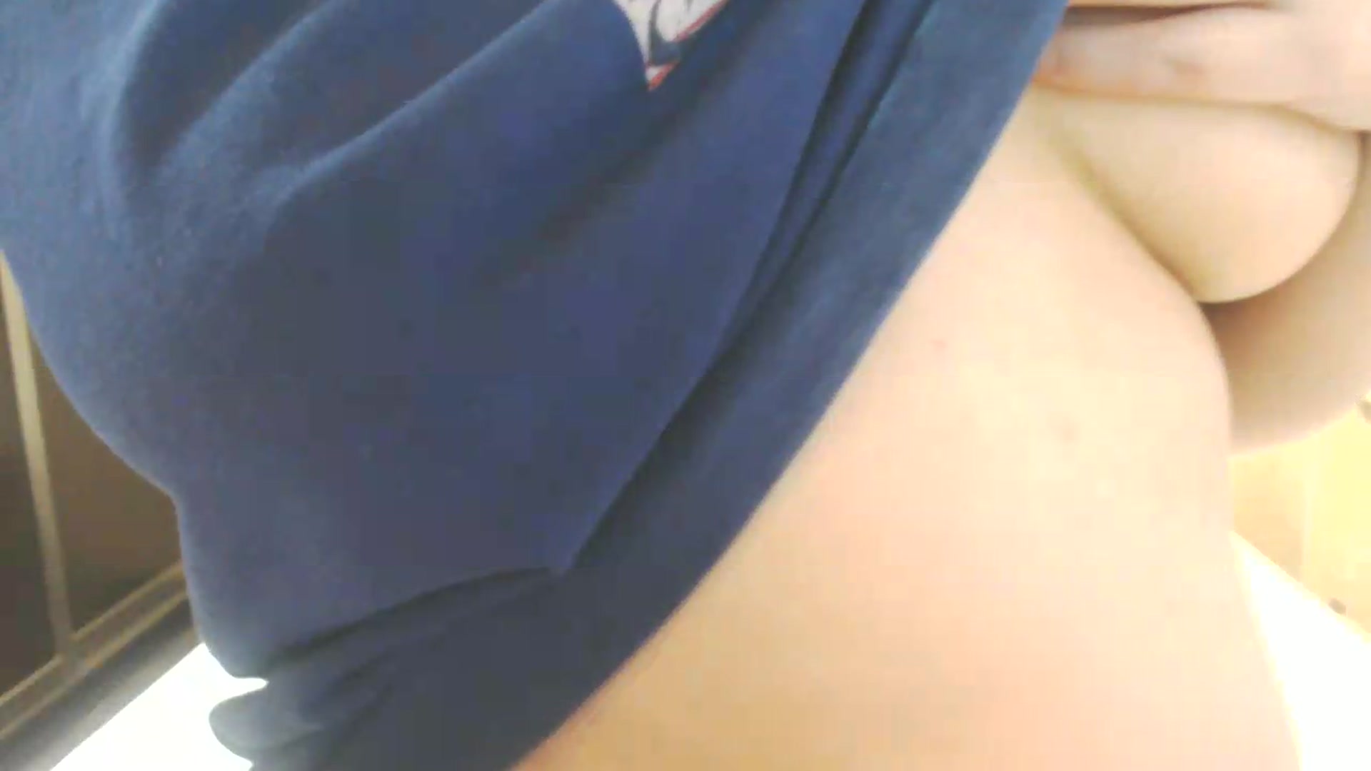 Gallery image thumbnail from AmaiSan's myfreecams stream on, 05/13/2026, 06:37 image 5 of 20