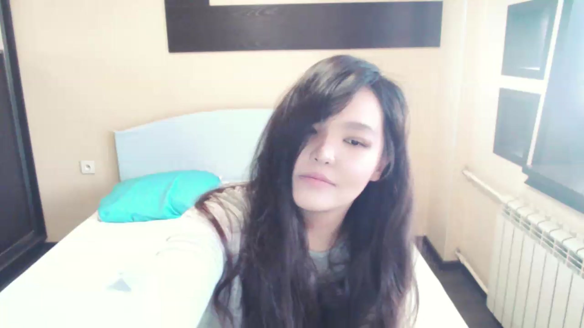 Gallery image thumbnail from AmaiSan's myfreecams stream on, 09/08/2026, 04:42 image 4 of 20