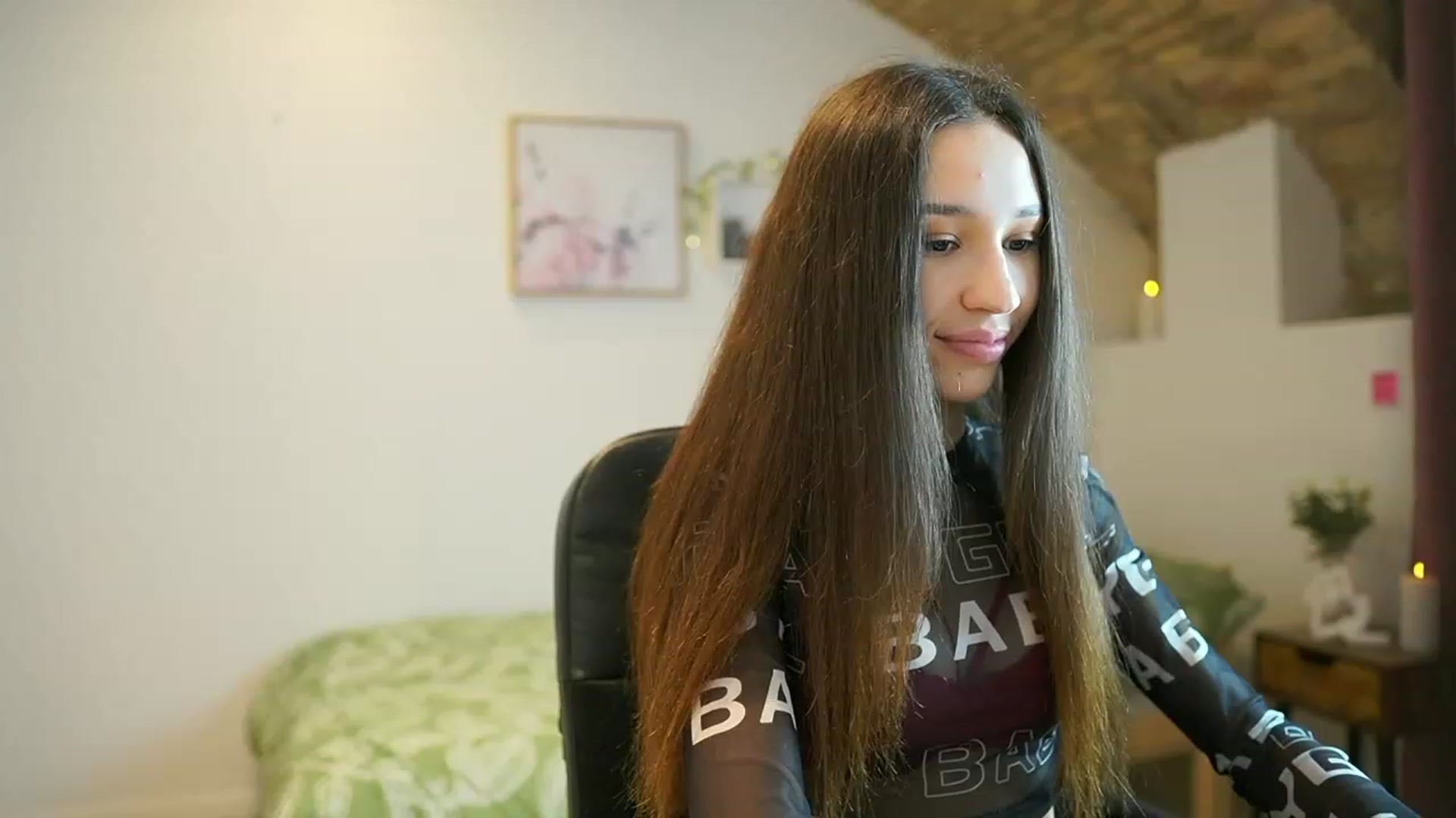 Gallery image thumbnail from Amai__Liu's myfreecams stream on, 02/09/2024, 20:31 image 3 of 20