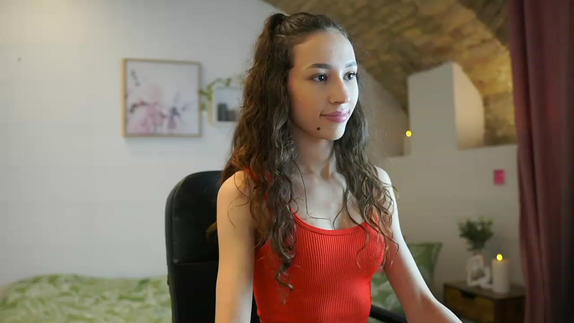 Gallery image thumbnail from Amai__Liu's myfreecams stream on, 02/16/2024, 23:12 image 18 of 20