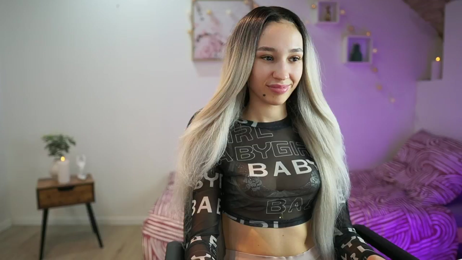 Gallery image thumbnail from Amai__Liu's myfreecams stream on, 01/18/2025, 20:23 image 20 of 20