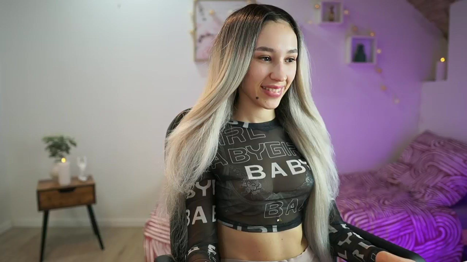 Gallery image thumbnail from Amai__Liu's myfreecams stream on, 01/18/2025, 20:23 image 18 of 20