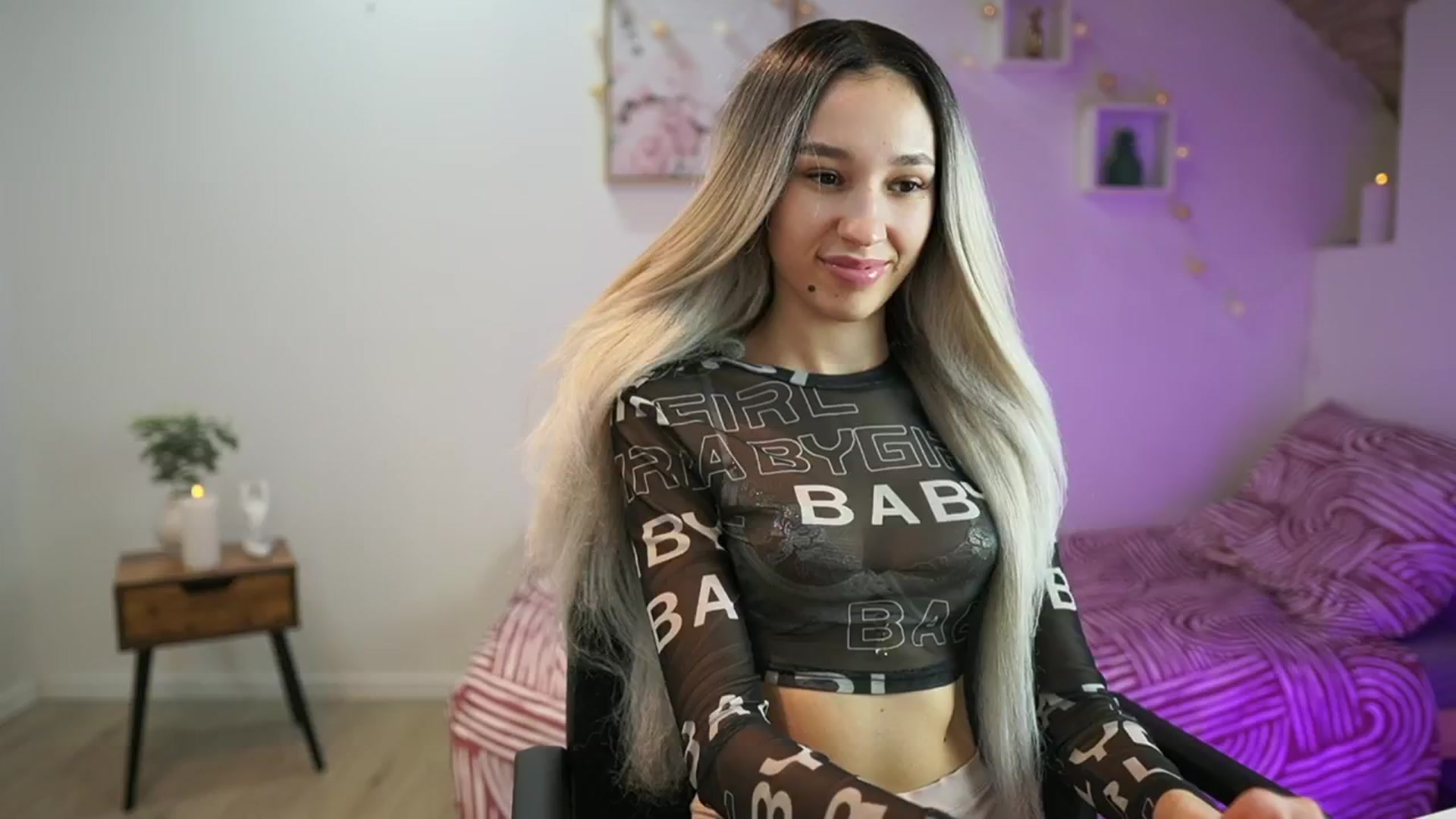 Gallery image thumbnail from Amai__Liu's myfreecams stream on, 01/18/2025, 22:51 image 11 of 20