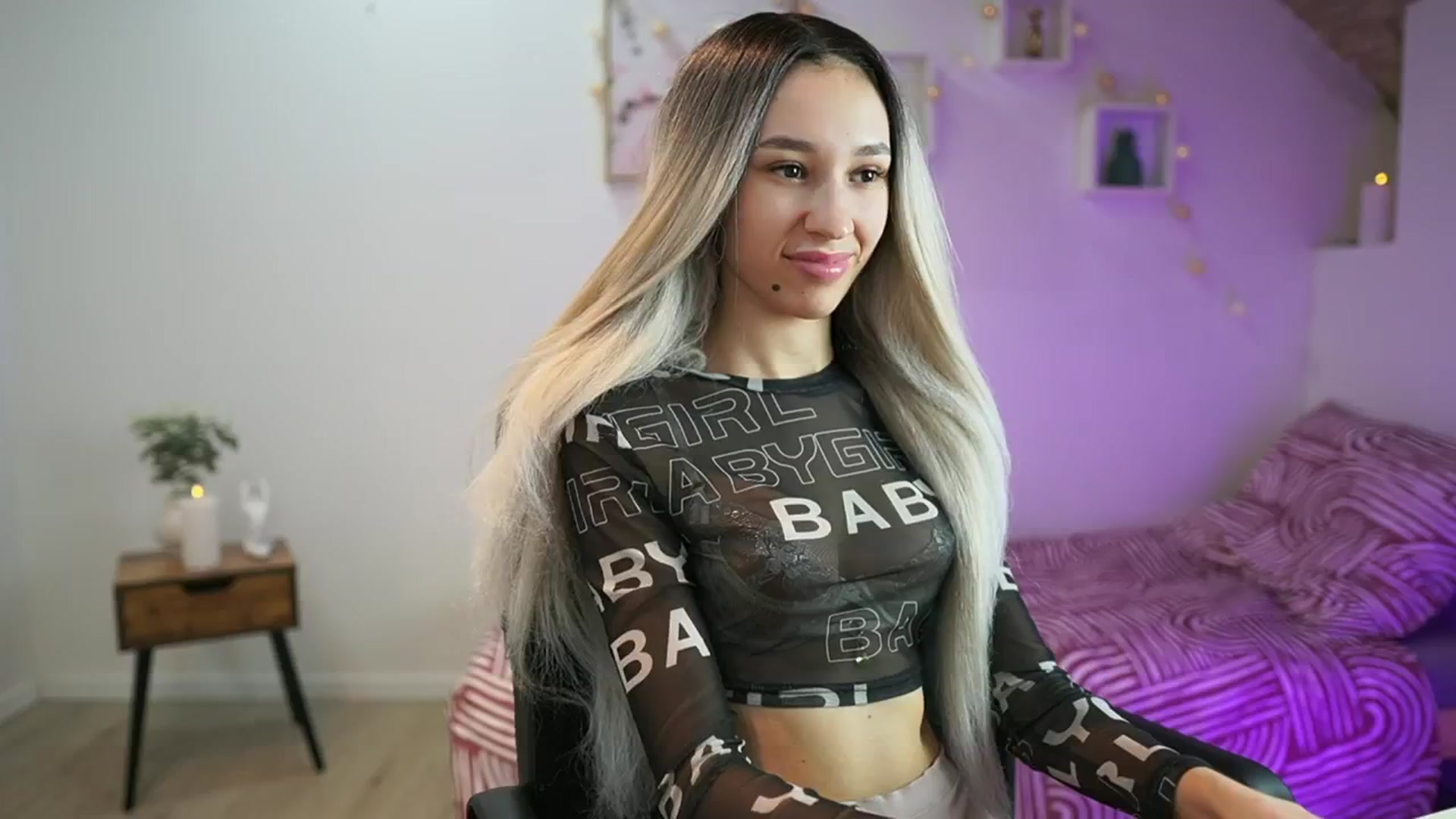 Gallery image thumbnail from Amai__Liu's myfreecams stream on, 01/18/2025, 22:51 image 12 of 20