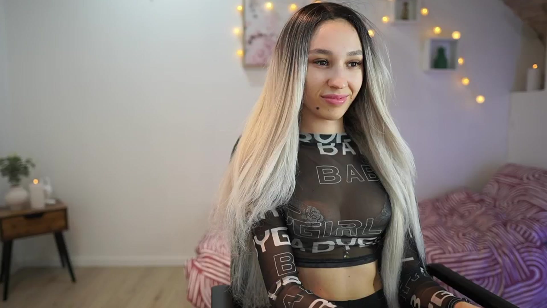 Gallery image thumbnail from Amai__Liu's myfreecams stream on, 02/28/2025, 19:25 image 10 of 20