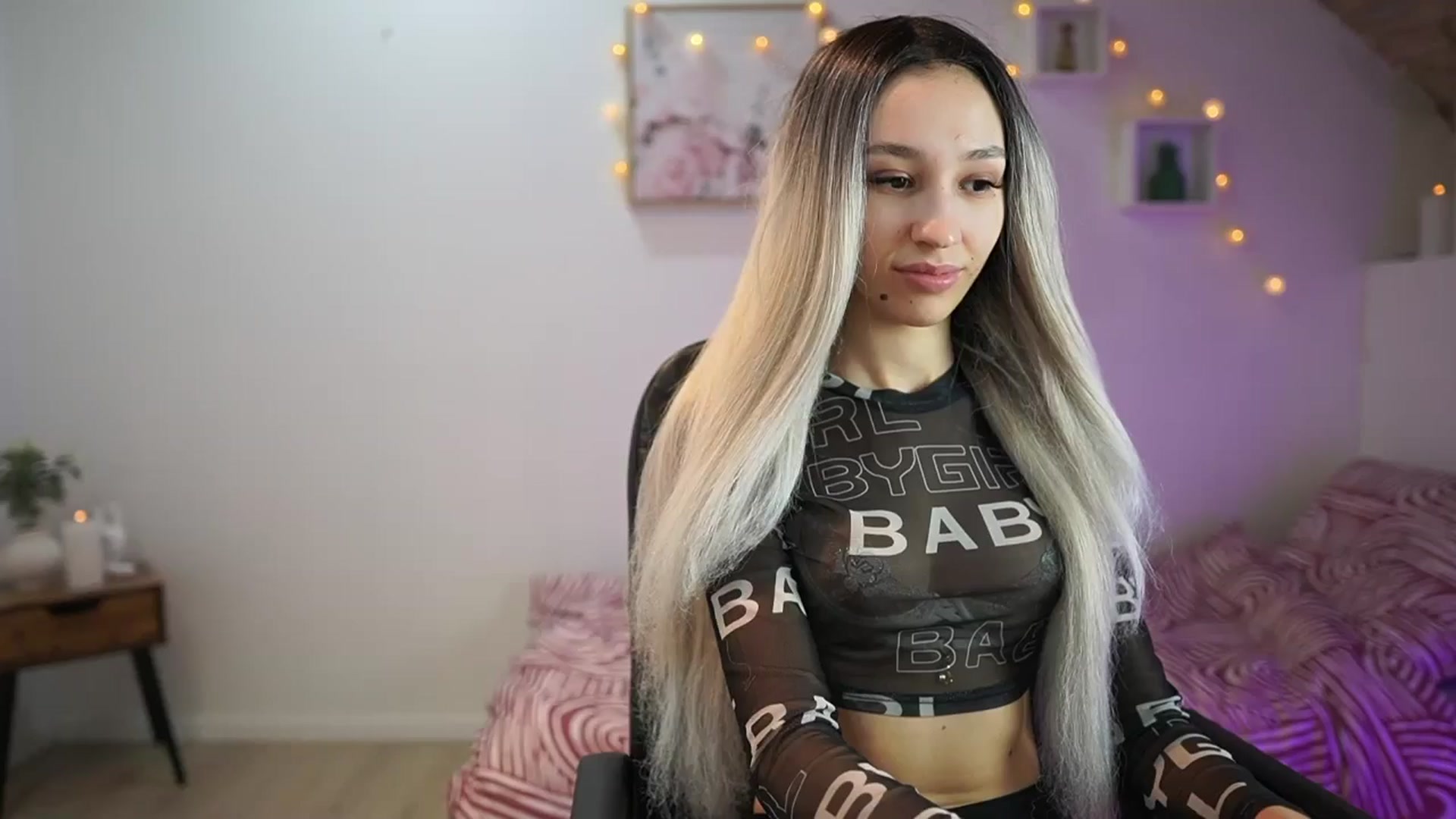 Gallery image thumbnail from Amai__Liu's myfreecams stream on, 03/19/2025, 20:21 image 1 of 20