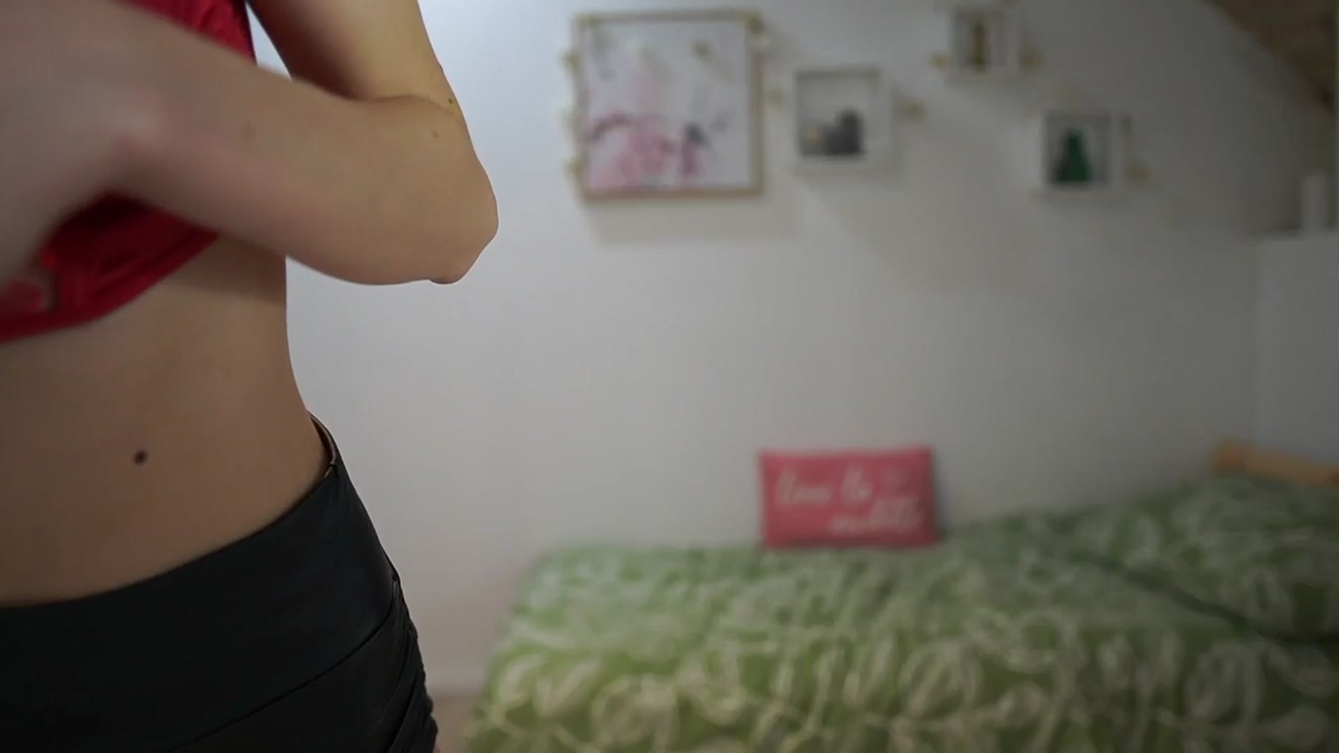 Gallery image thumbnail from Amai__Liu's myfreecams stream on, 05/11/2025, 19:21 image 13 of 20