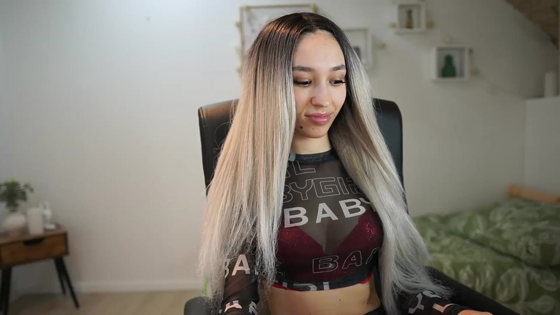 Gallery image thumbnail from Amai__Liu's myfreecams stream on, 05/11/2025, 19:21 image 6 of 20