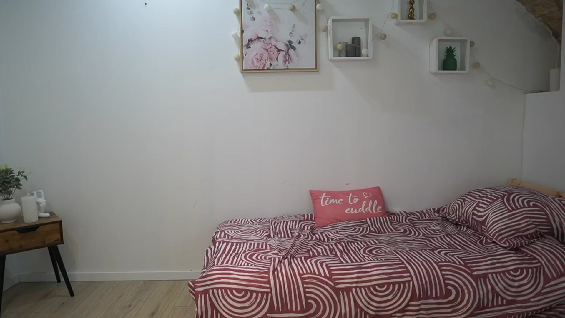 Gallery image thumbnail from Amai__Liu's myfreecams stream on, 05/24/2025, 22:18 image 6 of 20
