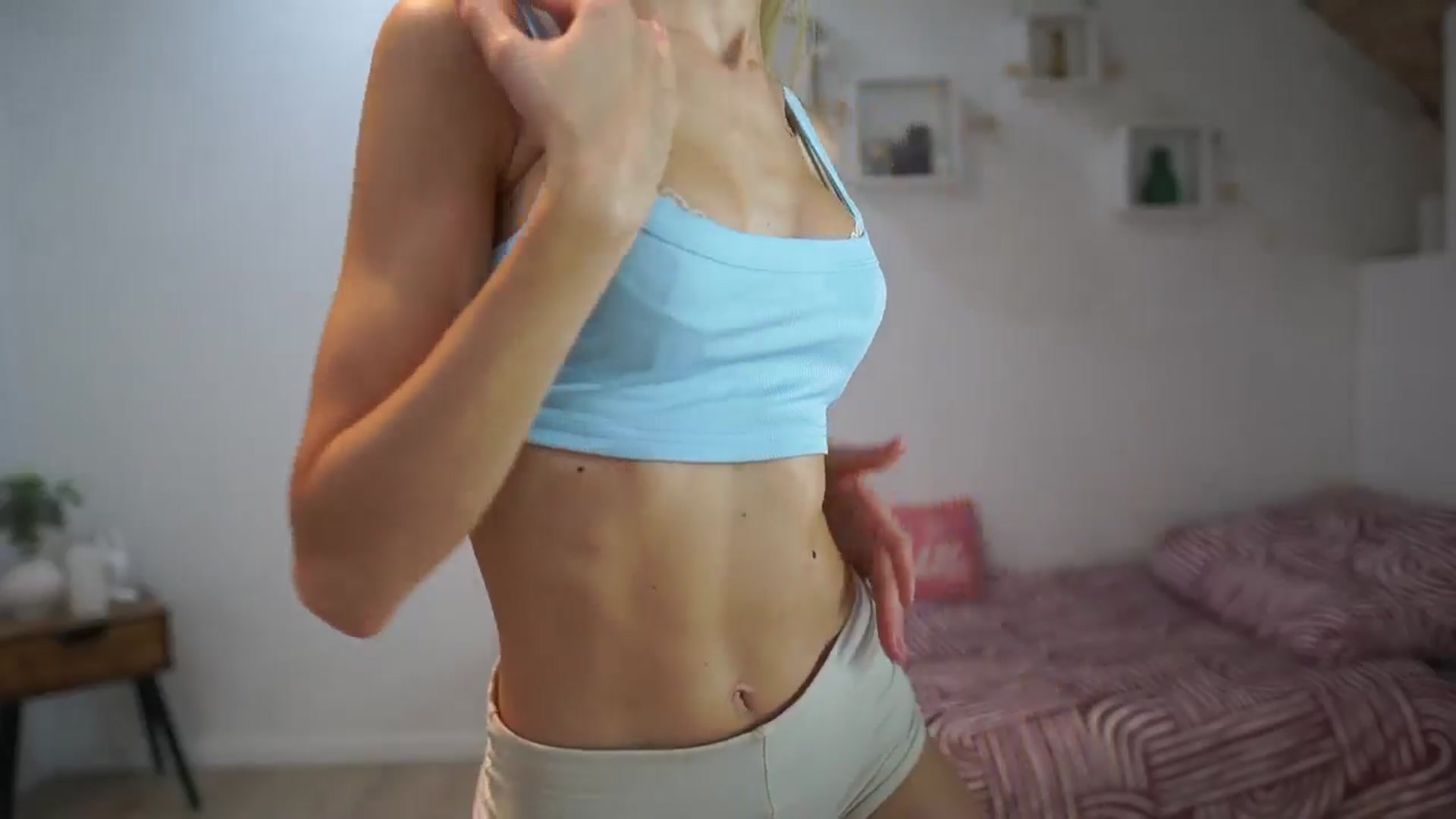Gallery image thumbnail from Amai__Liu's myfreecams stream on, 07/16/2025, 17:16 image 2 of 20