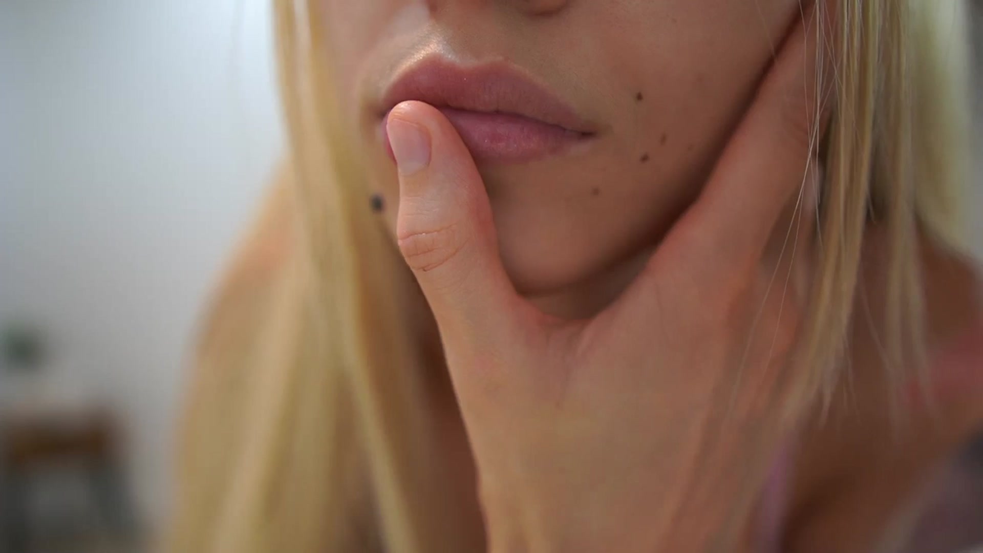 Gallery image thumbnail from Amai__Liu's myfreecams stream on, 07/26/2025, 21:30 image 10 of 20