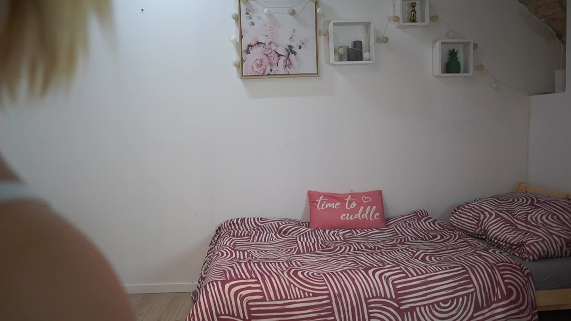 Gallery image thumbnail from Amai__Liu's myfreecams stream on, 08/04/2025, 17:54 image 17 of 20
